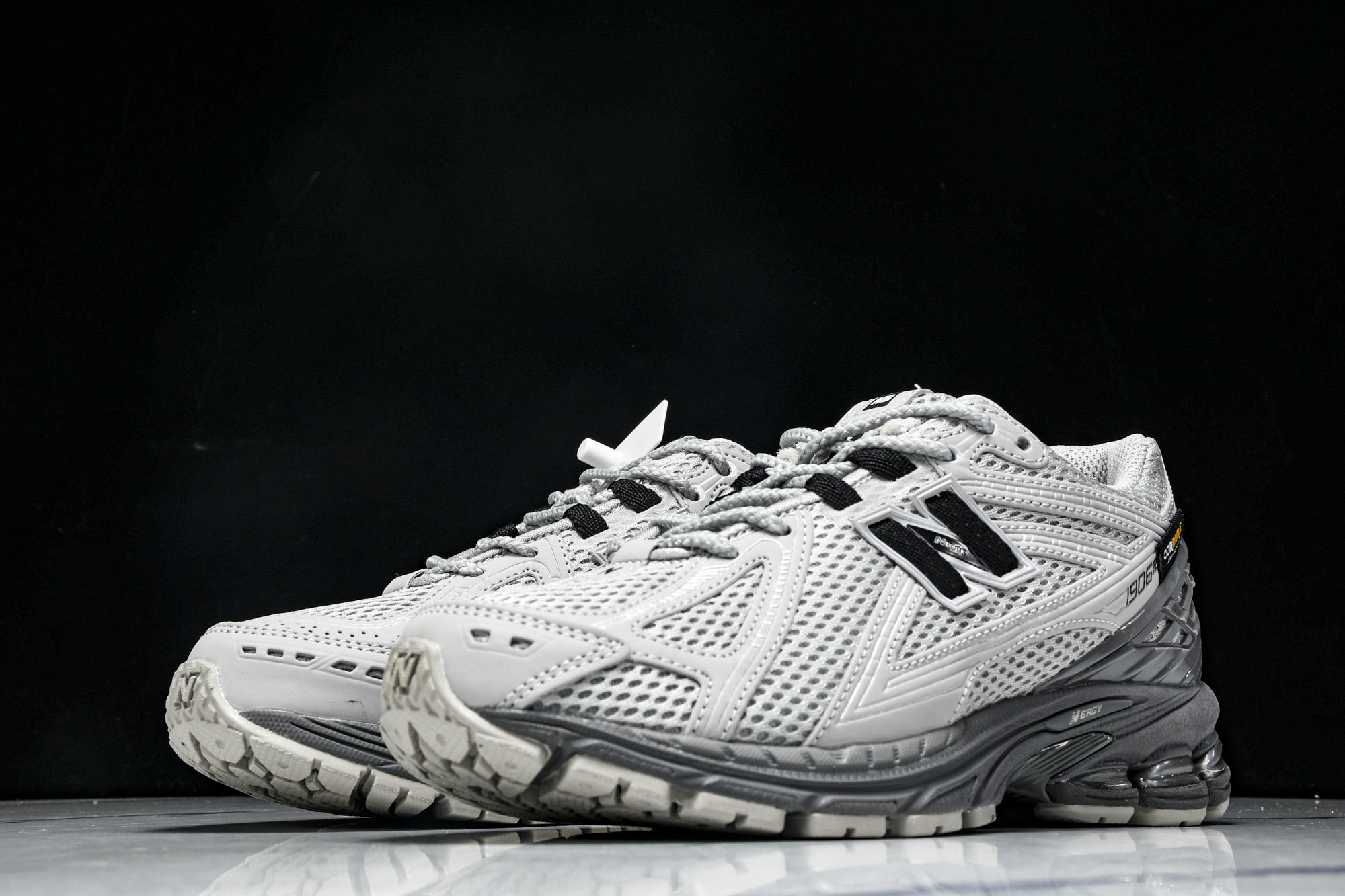 New Balance 1906系列复古老爹风休闲运动慢跑鞋 U1906ROA #YZ010#鞋款灵感源