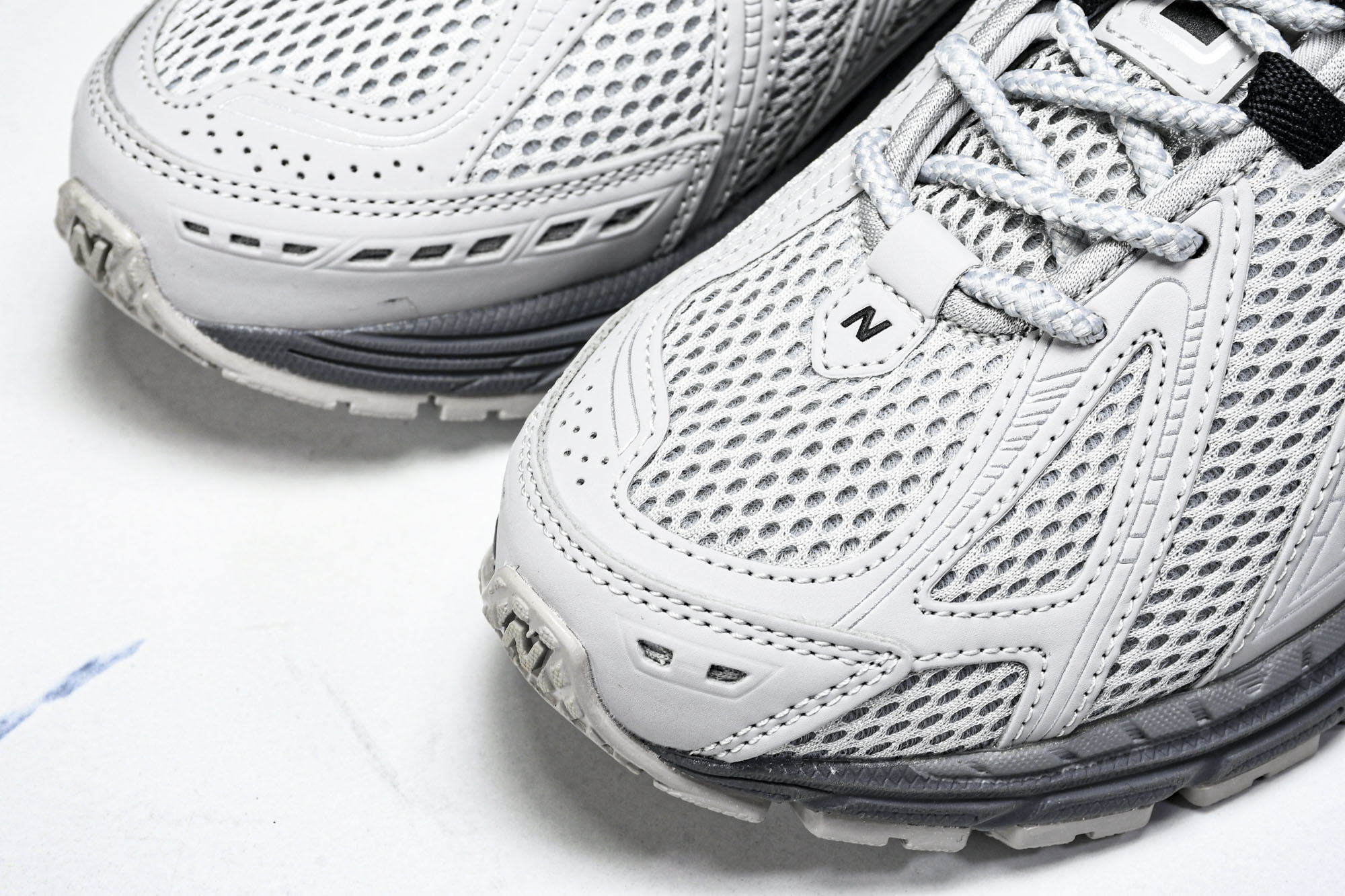 New Balance 1906系列复古老爹风休闲运动慢跑鞋 U1906ROA #YZ010#鞋款灵感源
