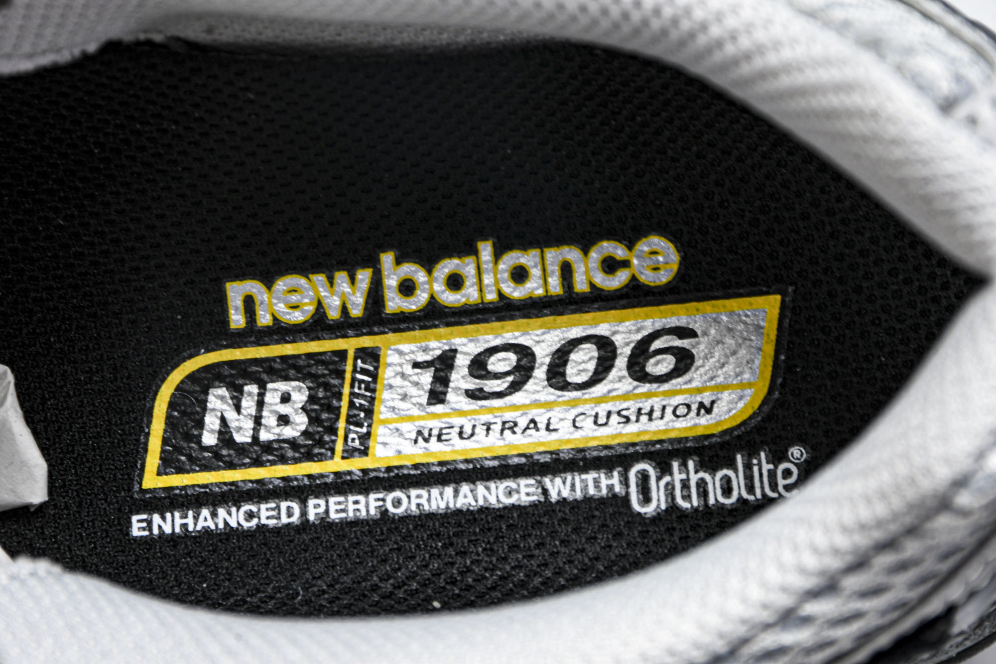 New Balance 1906系列复古老爹风休闲运动慢跑鞋 U1906ROA #YZ010#鞋款灵感源