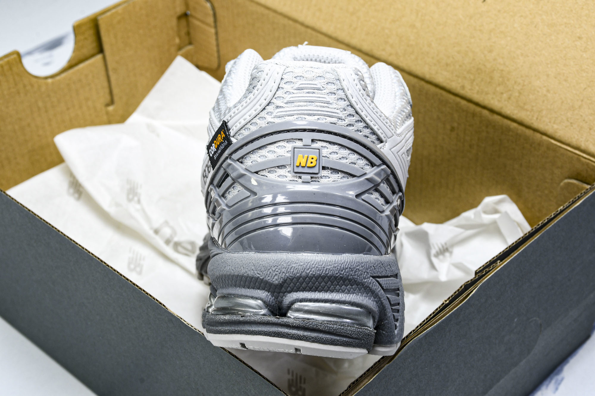 New Balance 1906系列复古老爹风休闲运动慢跑鞋 U1906ROA #YZ010#鞋款灵感源