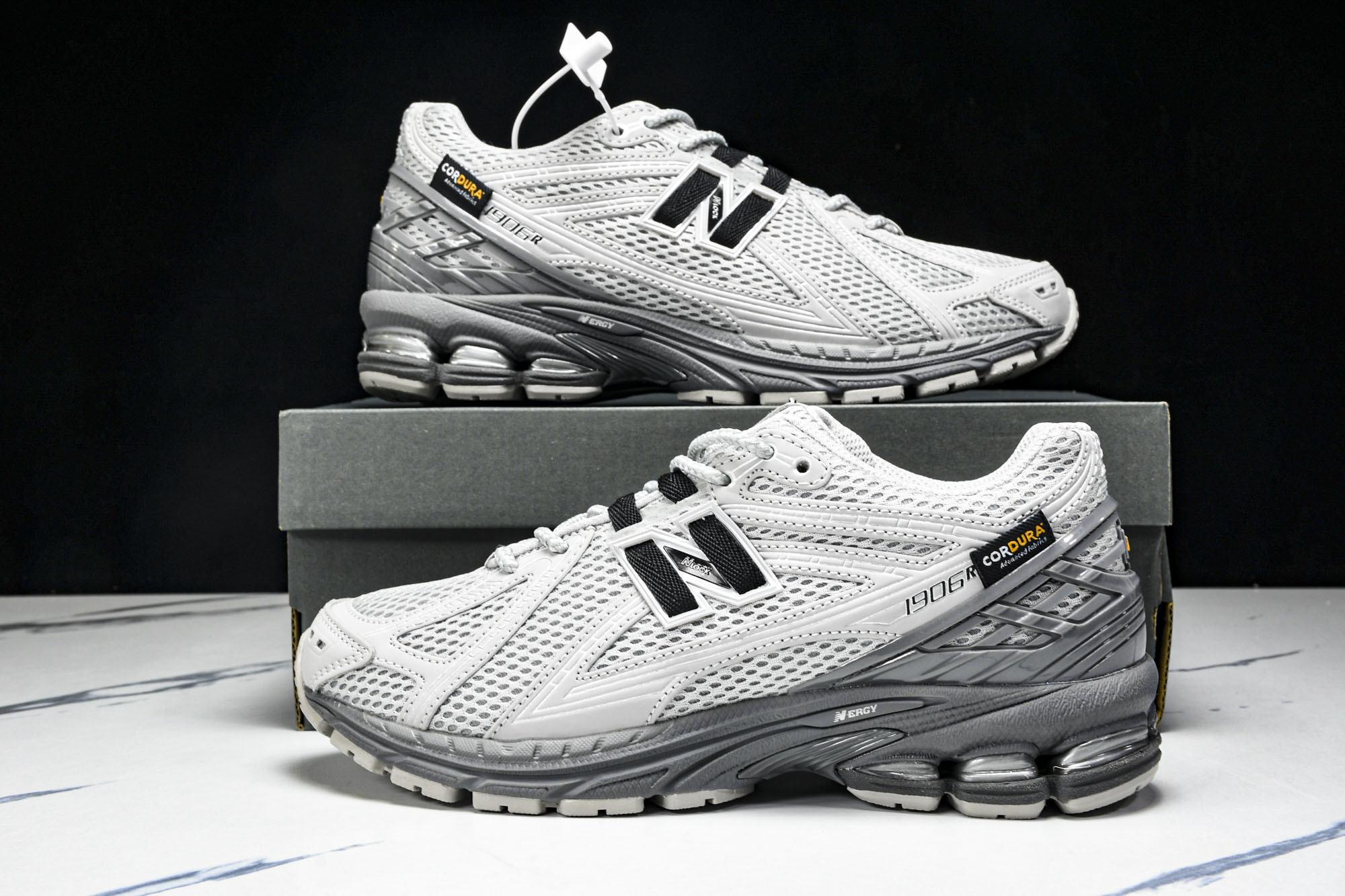 New Balance 1906系列复古老爹风休闲运动慢跑鞋 U1906ROA #YZ010#鞋款灵感源