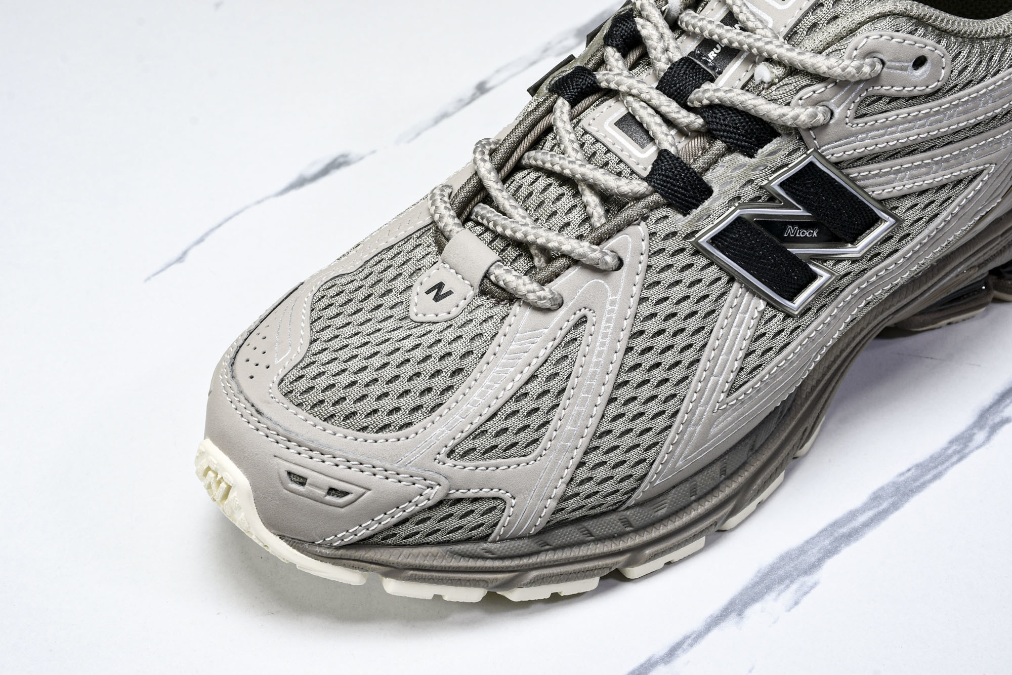 New Balance 1906系列复古老爹风休闲运动慢跑鞋 U1906ROB #YZ010#鞋款灵感源