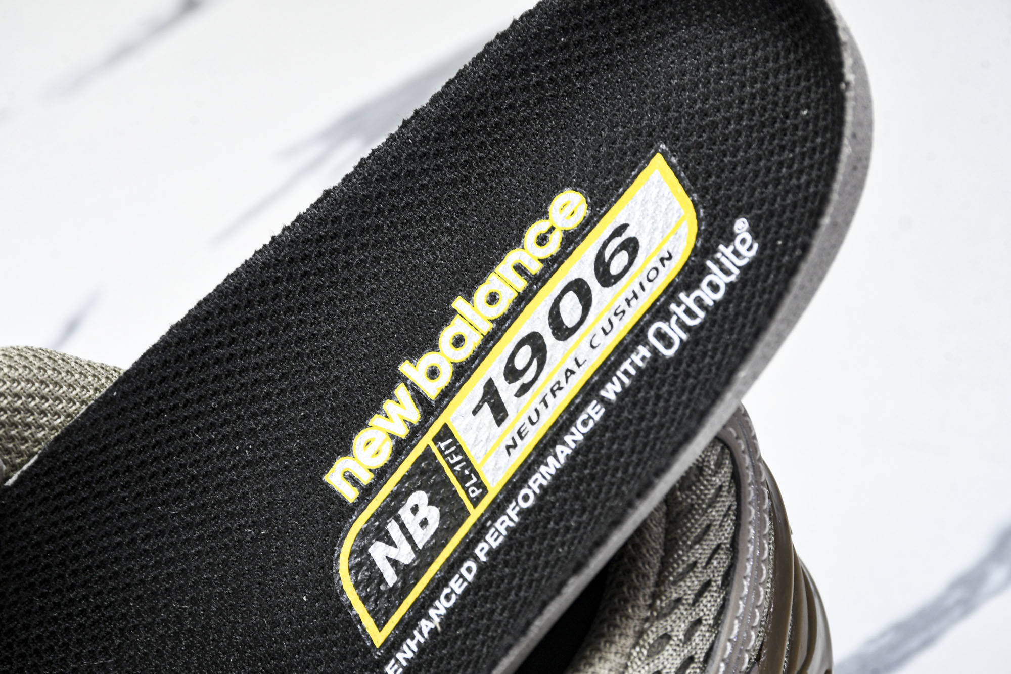 New Balance 1906系列复古老爹风休闲运动慢跑鞋 U1906ROB #YZ010#鞋款灵感源