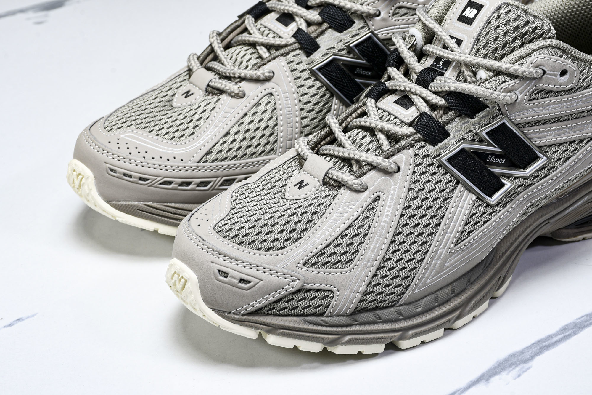 New Balance 1906系列复古老爹风休闲运动慢跑鞋 U1906ROB #YZ010#鞋款灵感源