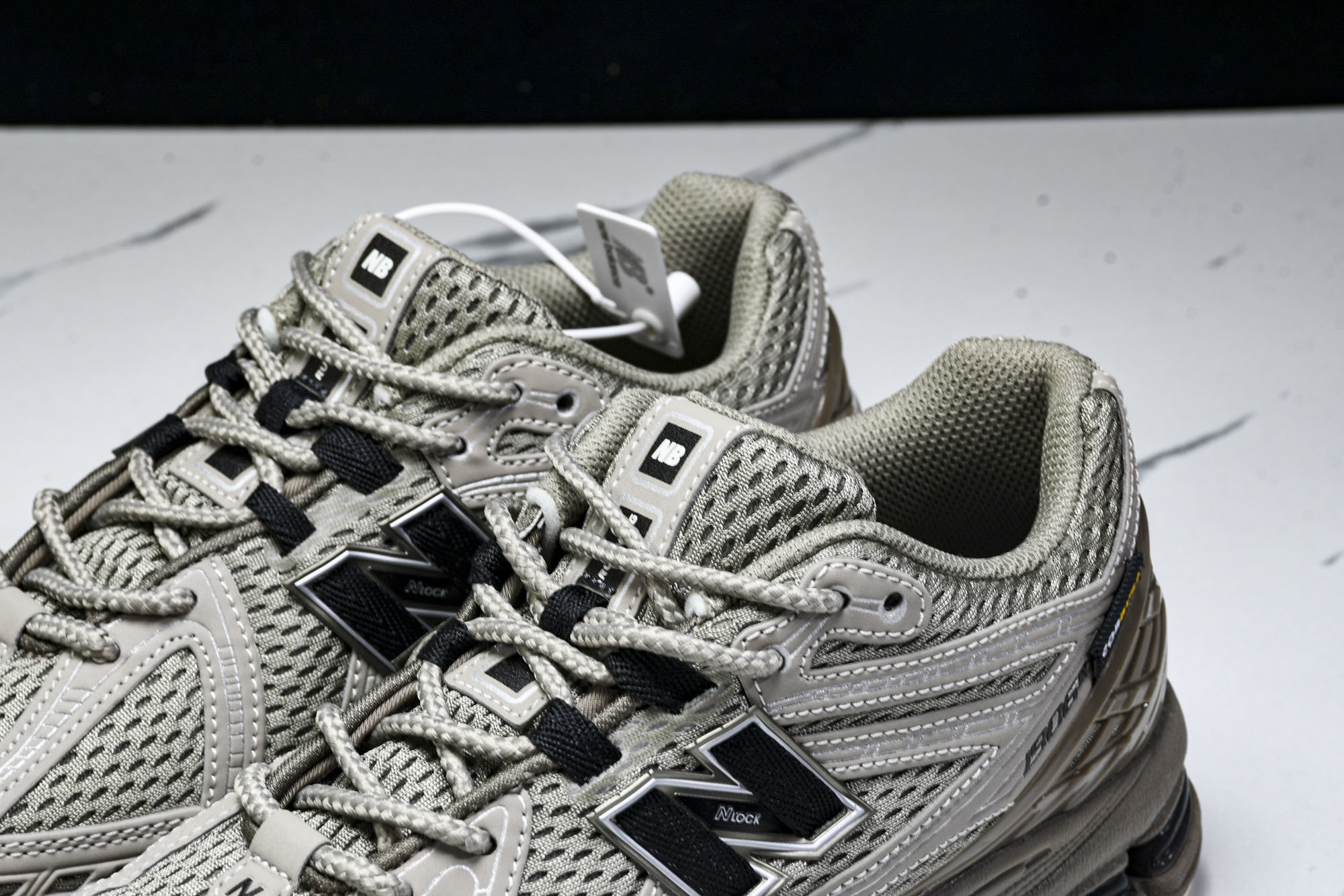 New Balance 1906系列复古老爹风休闲运动慢跑鞋 U1906ROB #YZ010#鞋款灵感源