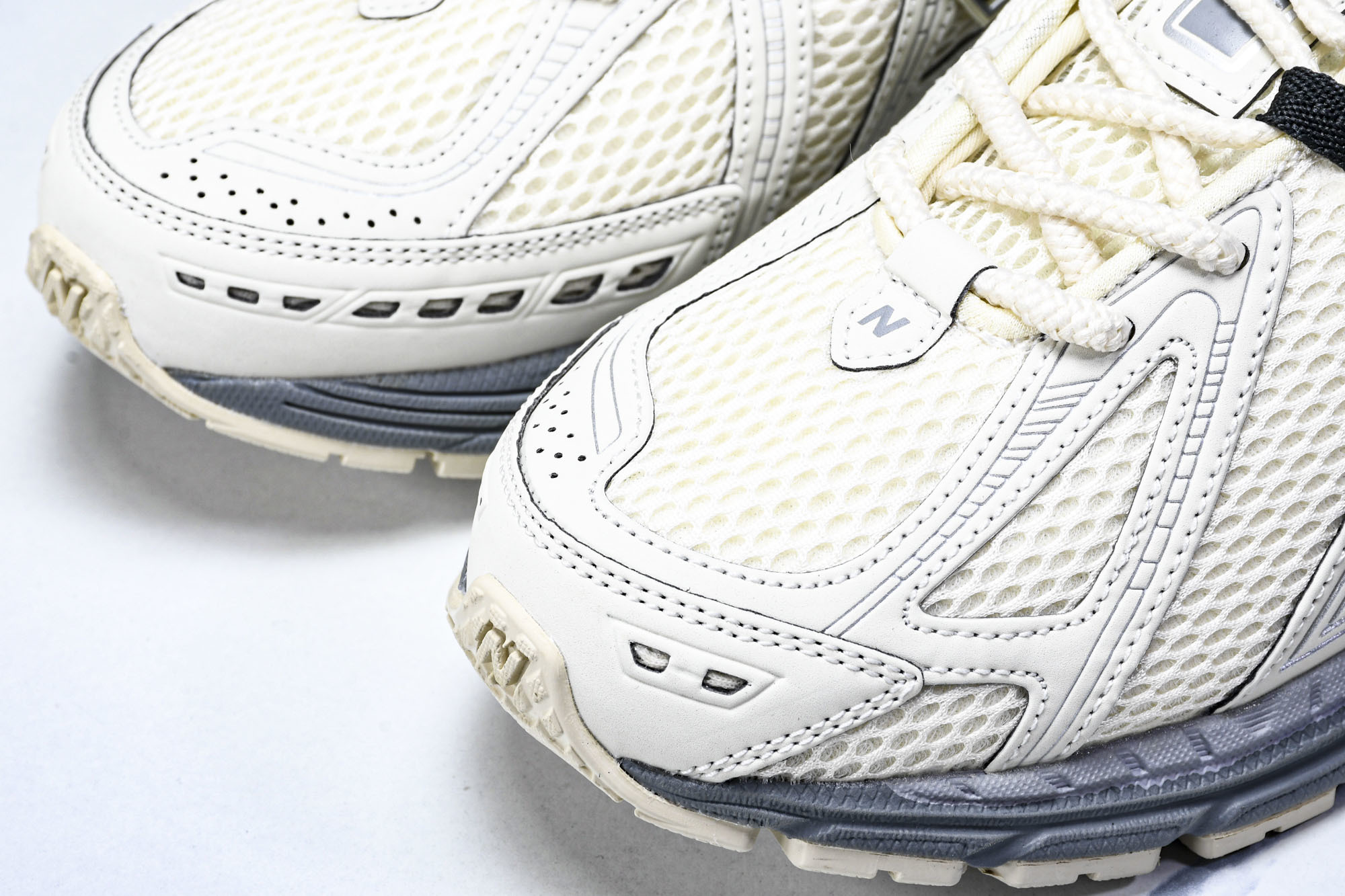 New Balance 1906系列复古老爹风休闲运动慢跑鞋 U1906ROC #YZ010#鞋款灵感源