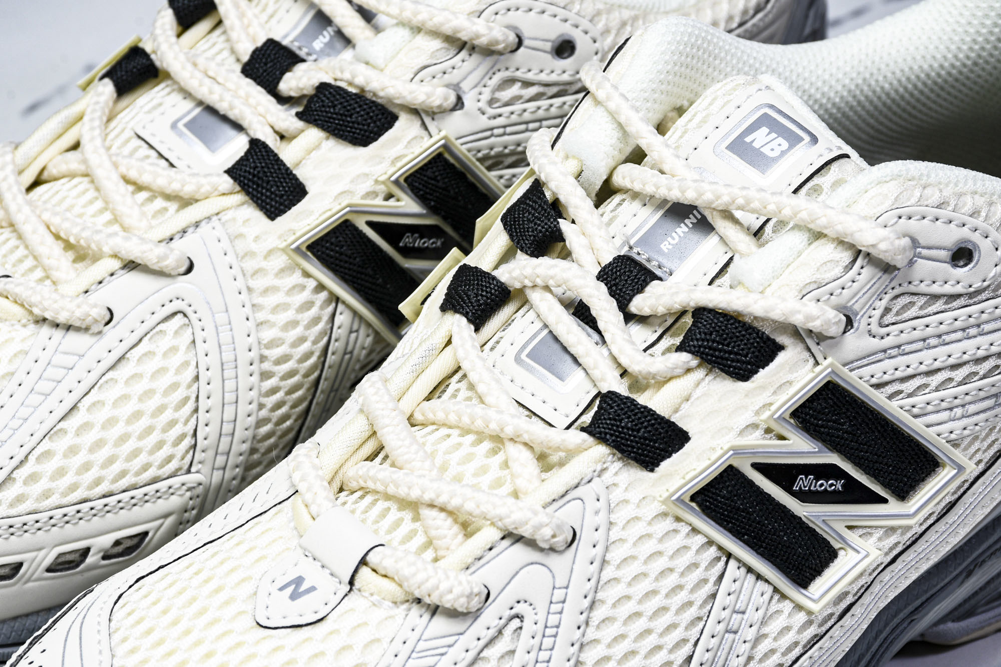 New Balance 1906系列复古老爹风休闲运动慢跑鞋 U1906ROC #YZ010#鞋款灵感源