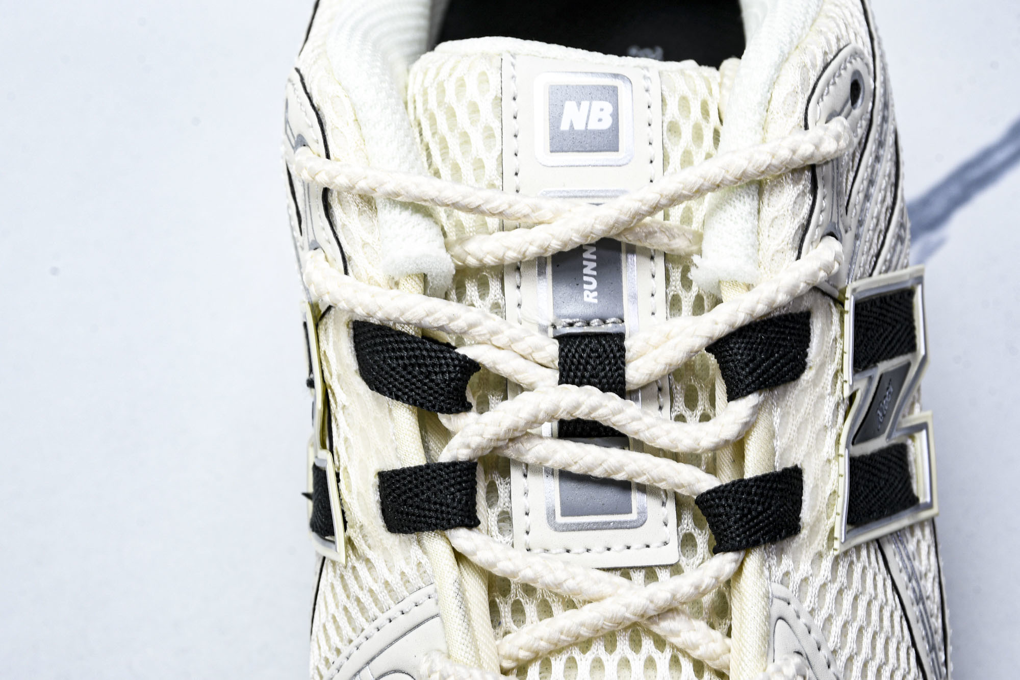 New Balance 1906系列复古老爹风休闲运动慢跑鞋 U1906ROC #YZ010#鞋款灵感源