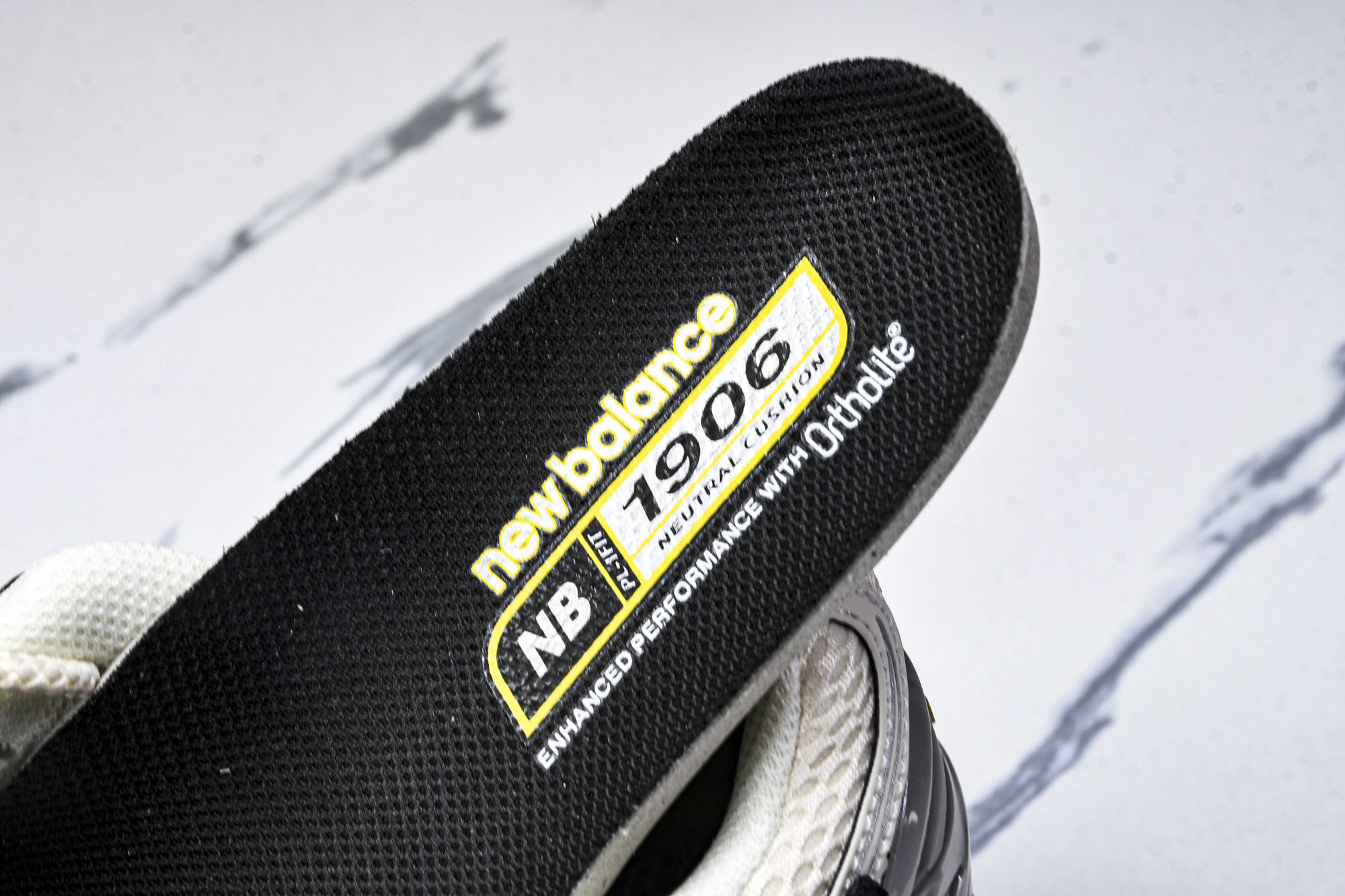 New Balance 1906系列复古老爹风休闲运动慢跑鞋 U1906ROC #YZ010#鞋款灵感源