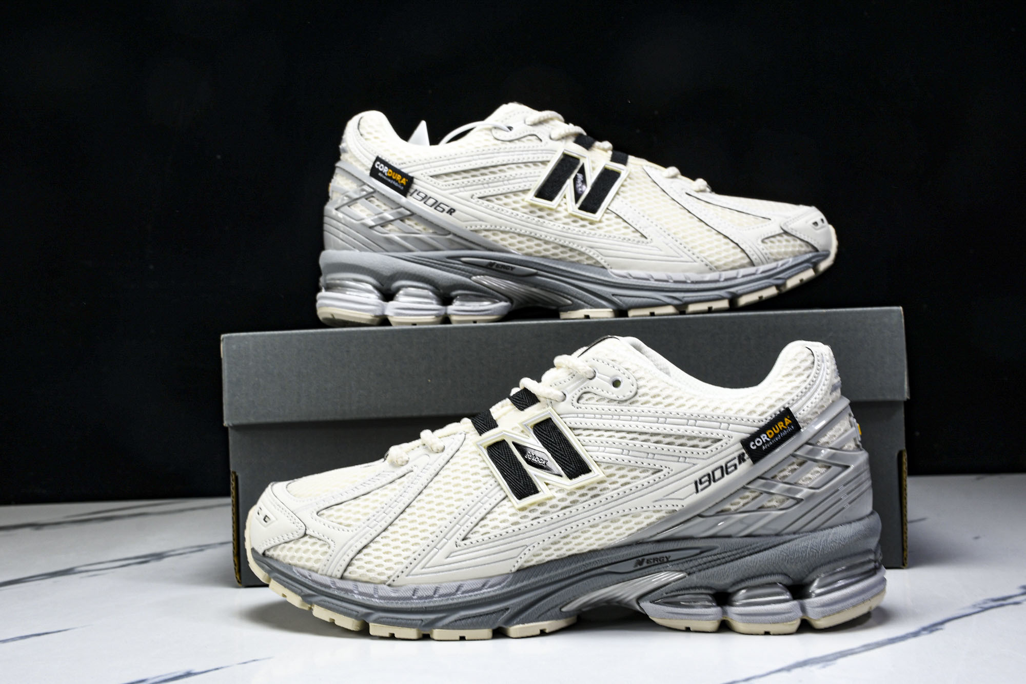 New Balance 1906系列复古老爹风休闲运动慢跑鞋 U1906ROC #YZ010#鞋款灵感源