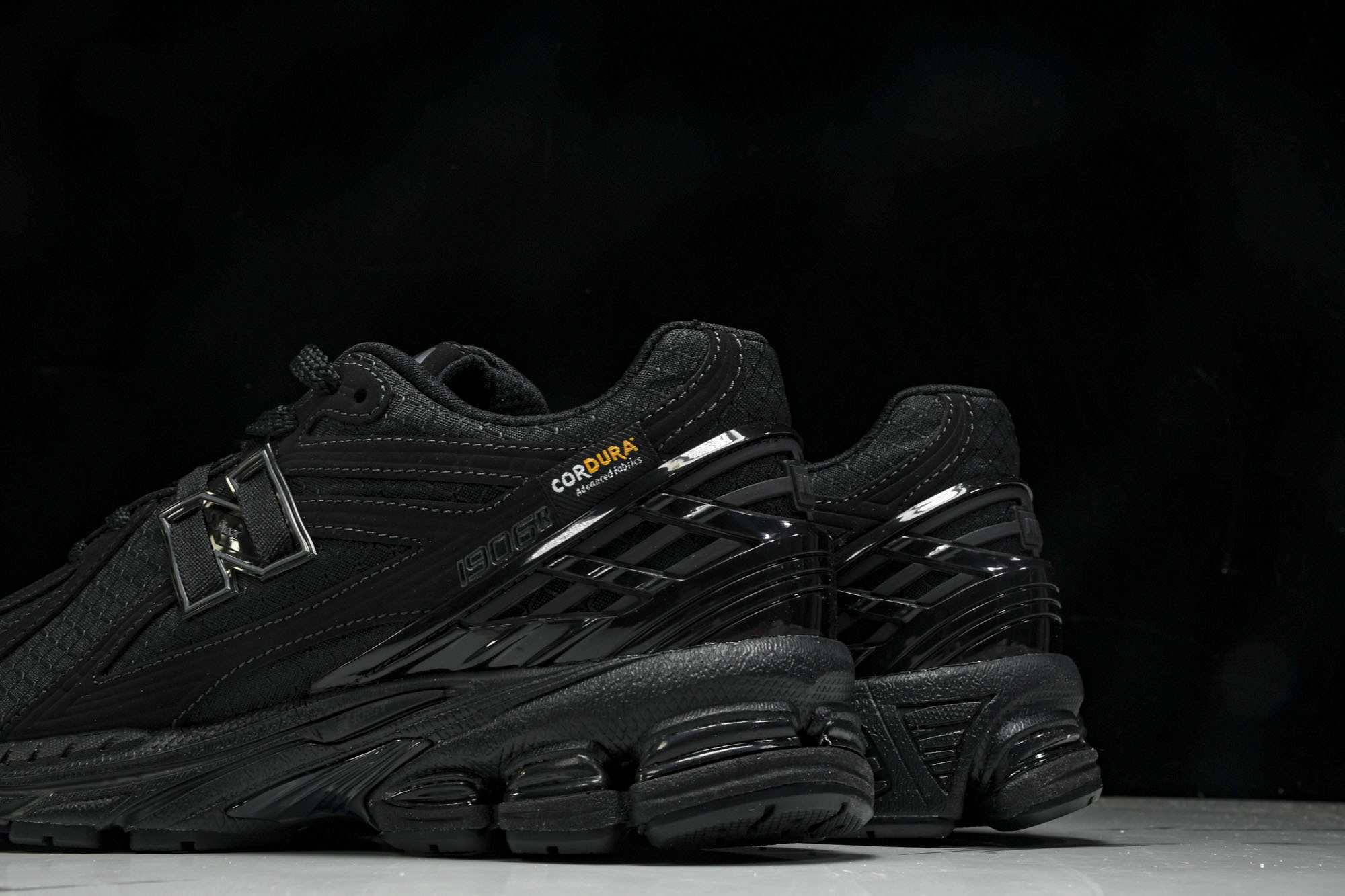 New Balance 1906系列复古老爹风休闲运动慢跑鞋 U1906RWF #YZ010#鞋款灵感源