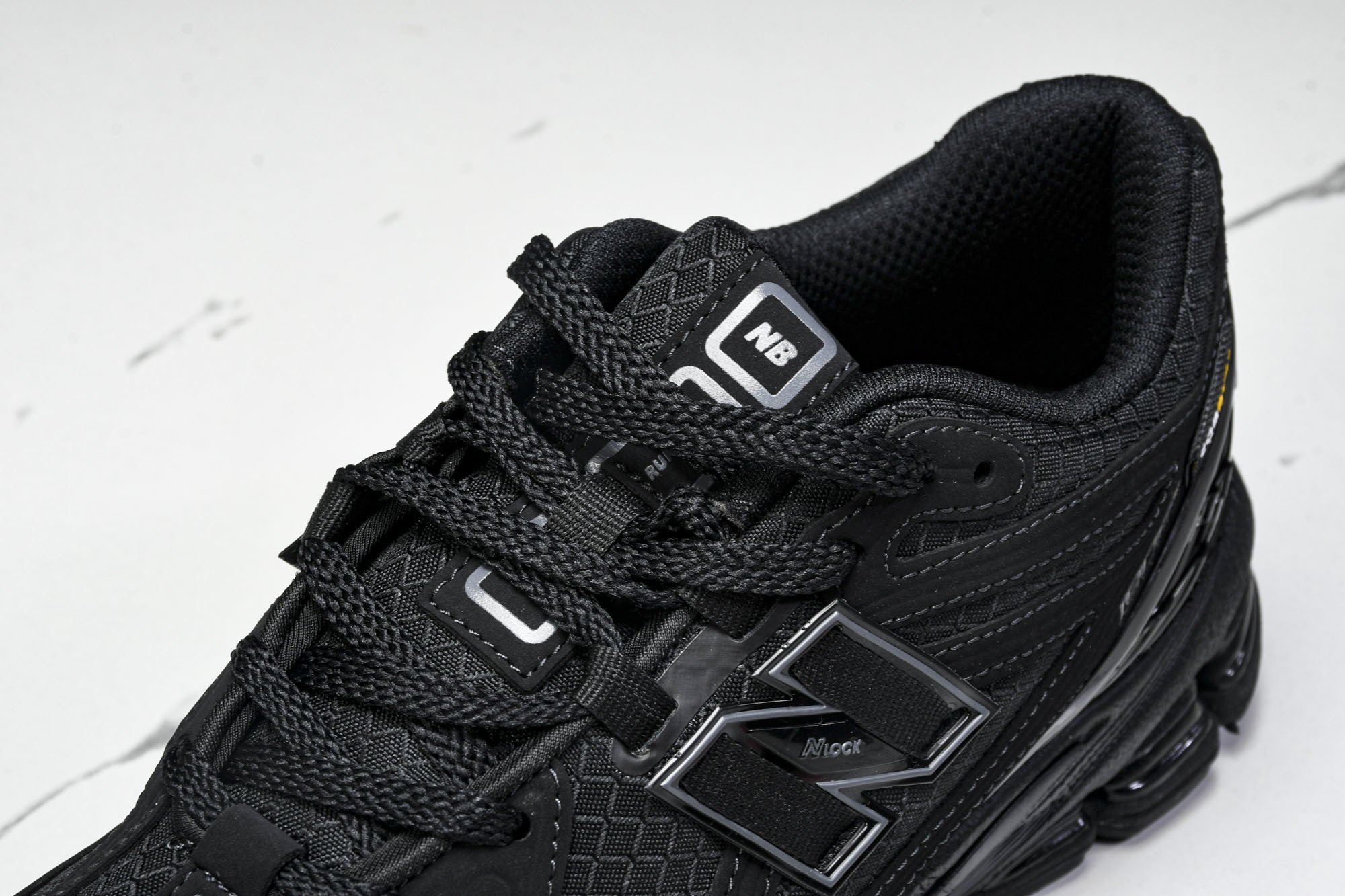 New Balance 1906系列复古老爹风休闲运动慢跑鞋 U1906RWF #YZ010#鞋款灵感源