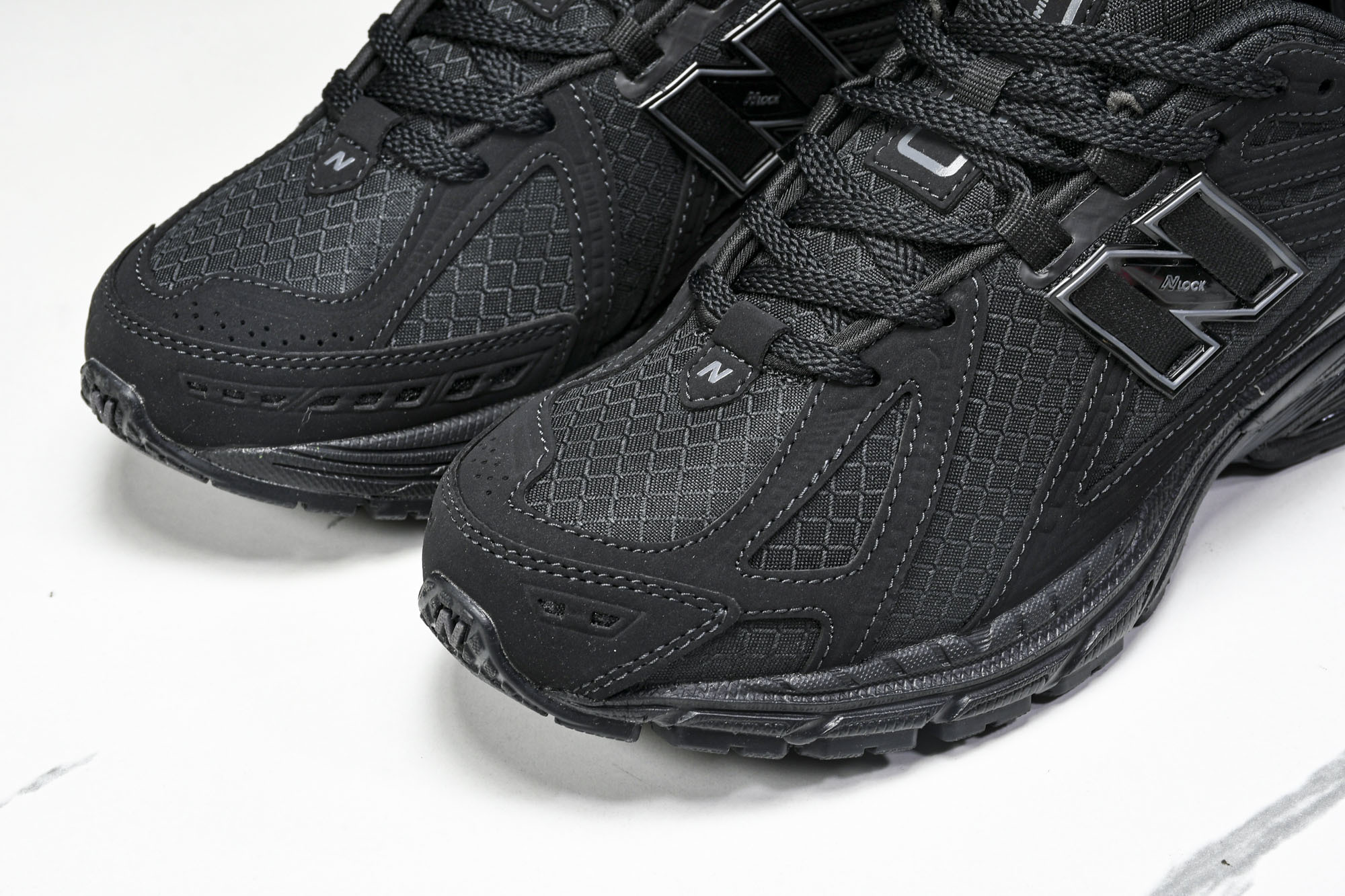 New Balance 1906系列复古老爹风休闲运动慢跑鞋 U1906RWF #YZ010#鞋款灵感源