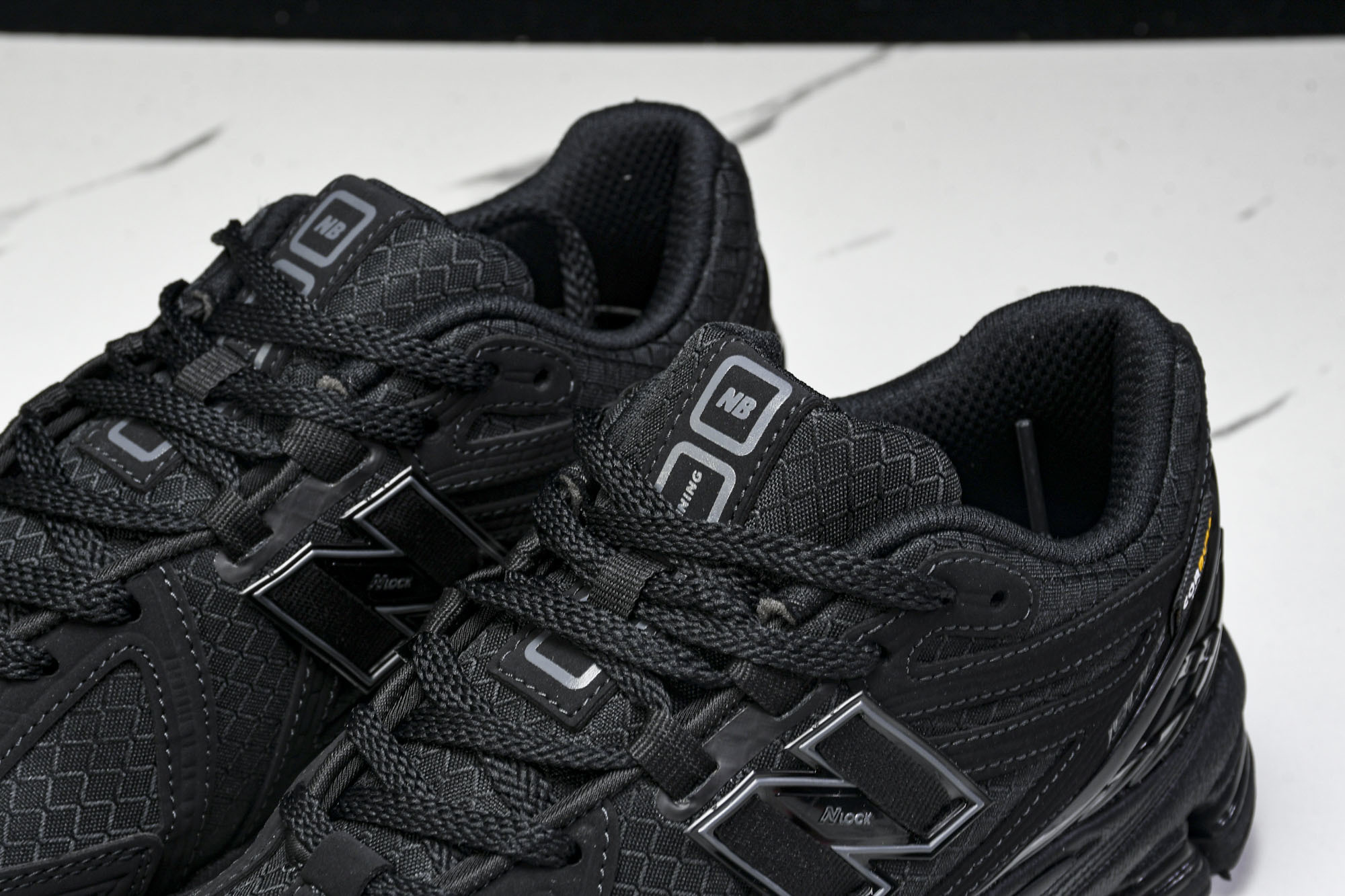 New Balance 1906系列复古老爹风休闲运动慢跑鞋 U1906RWF #YZ010#鞋款灵感源