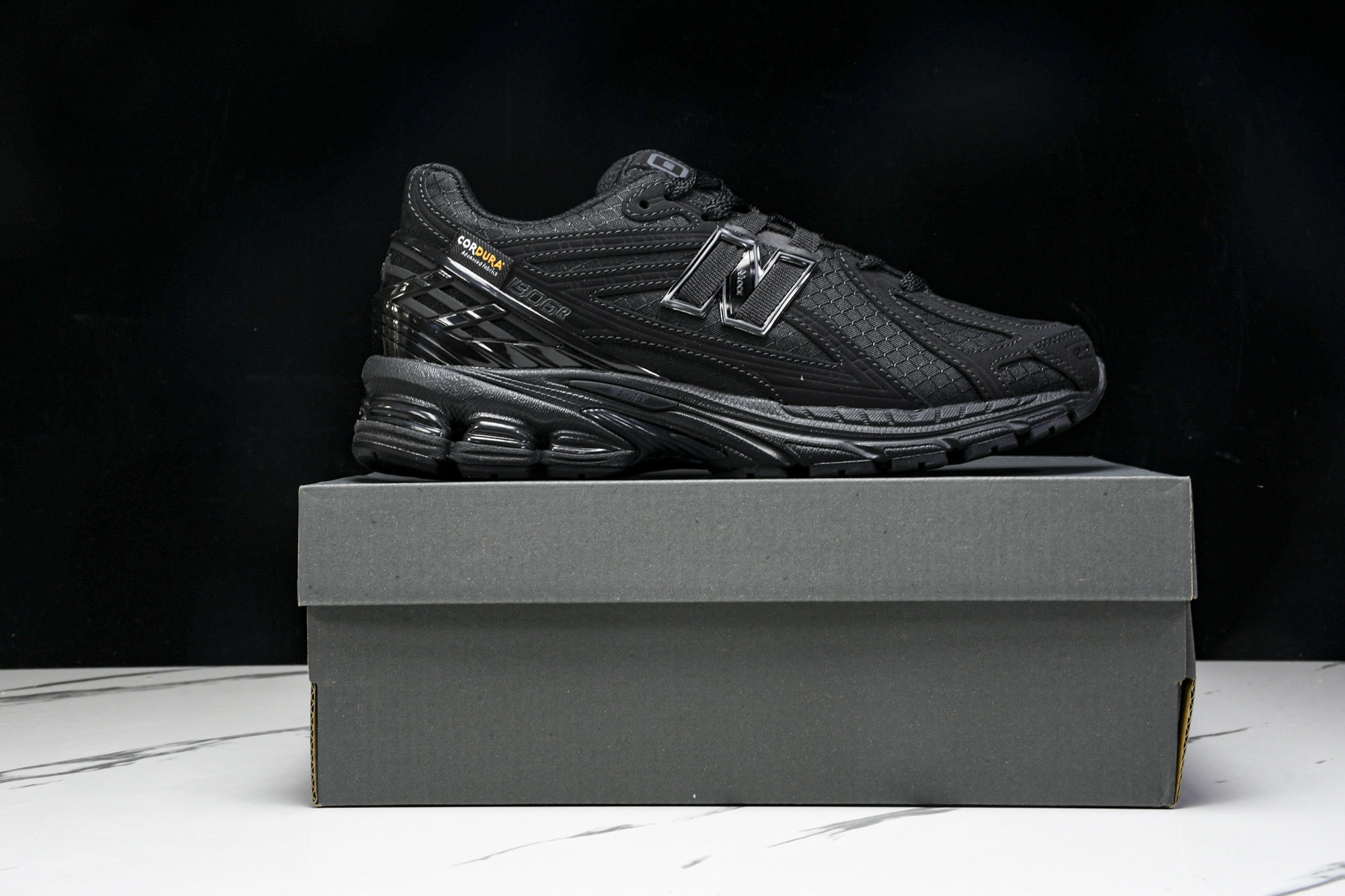 New Balance 1906系列复古老爹风休闲运动慢跑鞋 U1906RWF #YZ010#鞋款灵感源