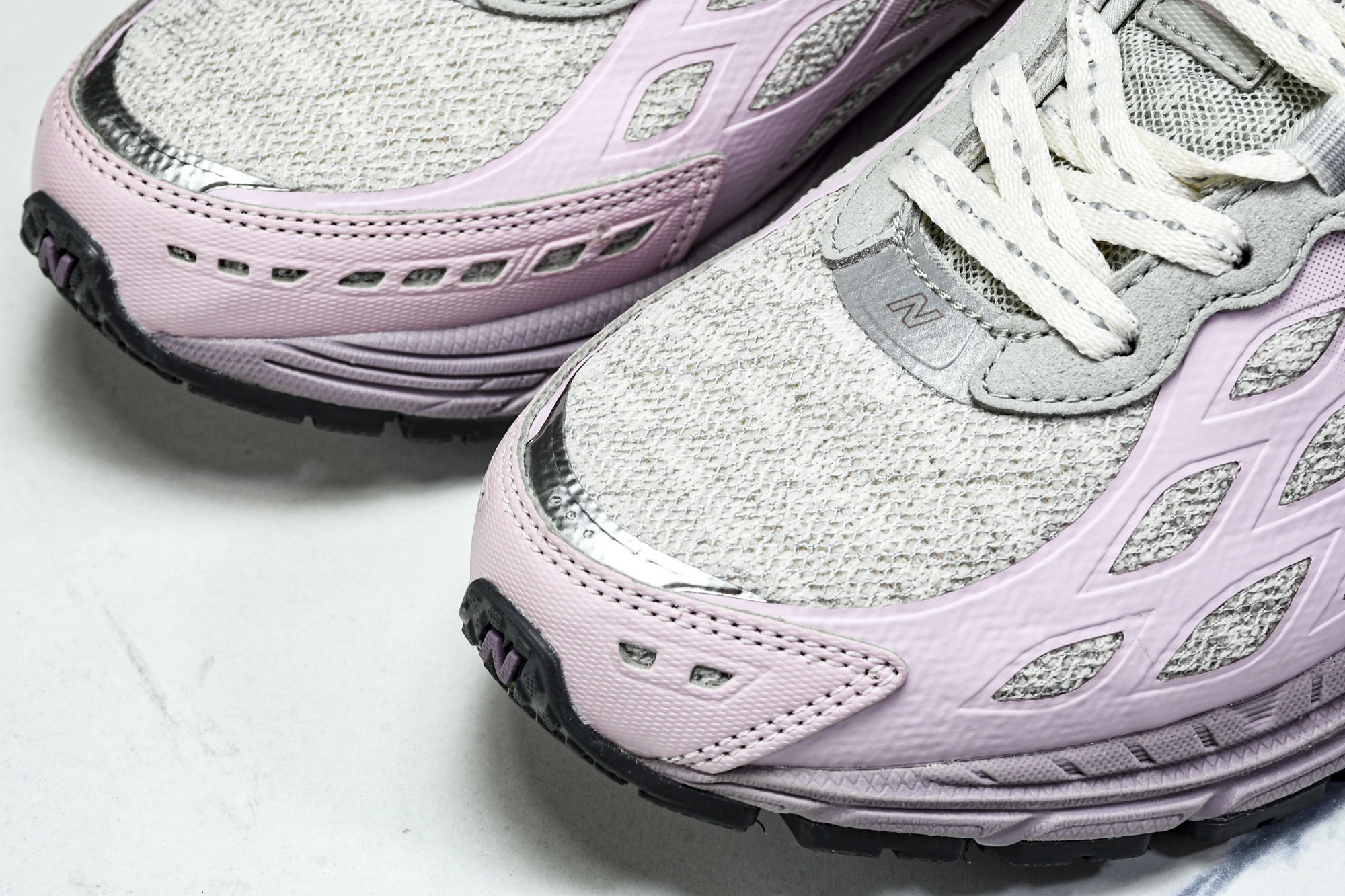 New Balance 1906系列复古老爹风休闲运动慢跑鞋 U1906WFA #YZ010#鞋款灵感源
