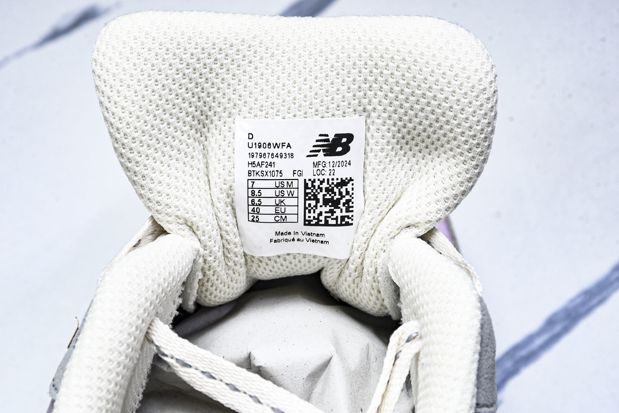New Balance 1906系列复古老爹风休闲运动慢跑鞋 U1906WFA #YZ010#鞋款灵感源
