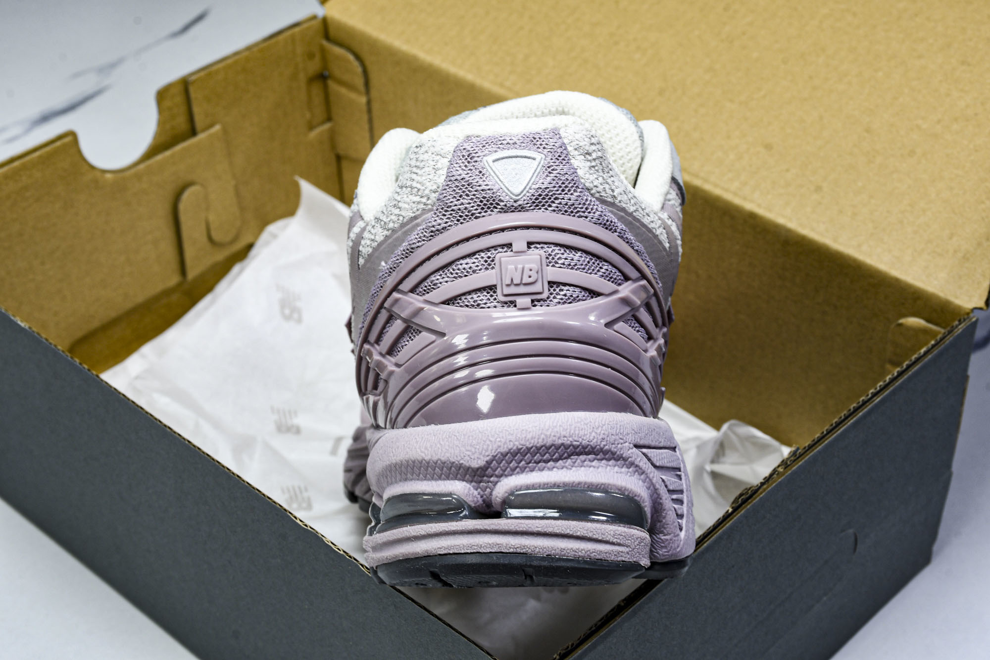 New Balance 1906系列复古老爹风休闲运动慢跑鞋 U1906WFA #YZ010#鞋款灵感源