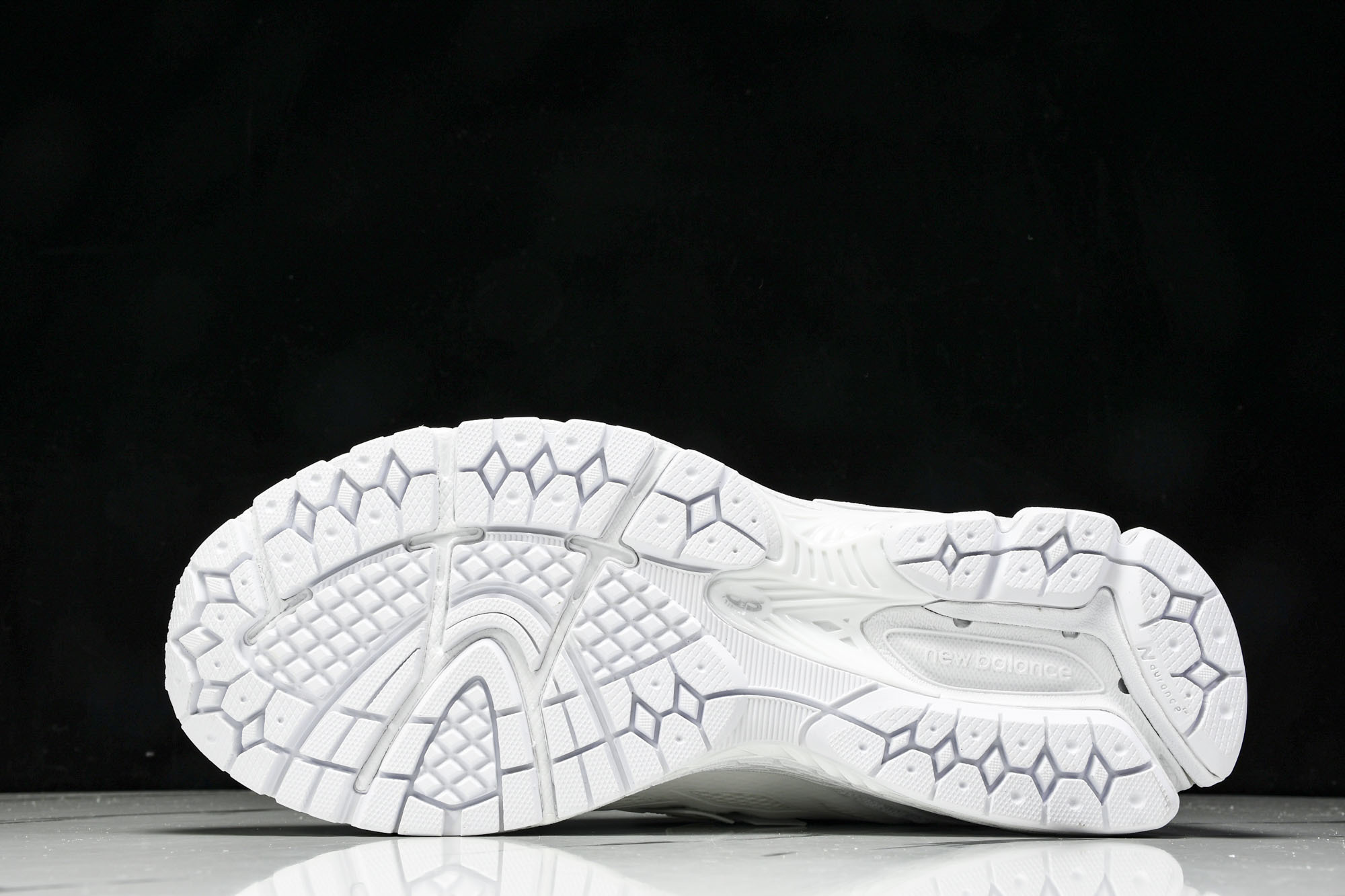 New Balance 1906系列复古老爹风休闲运动慢跑鞋 U1906WFC #YZ010#鞋款灵感源