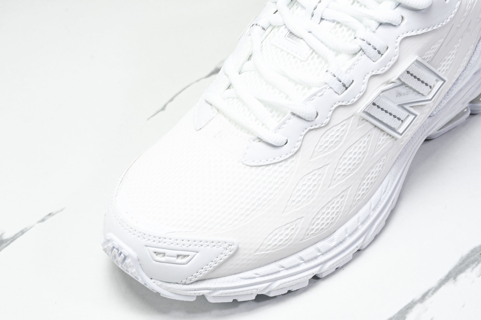 New Balance 1906系列复古老爹风休闲运动慢跑鞋 U1906WFC #YZ010#鞋款灵感源