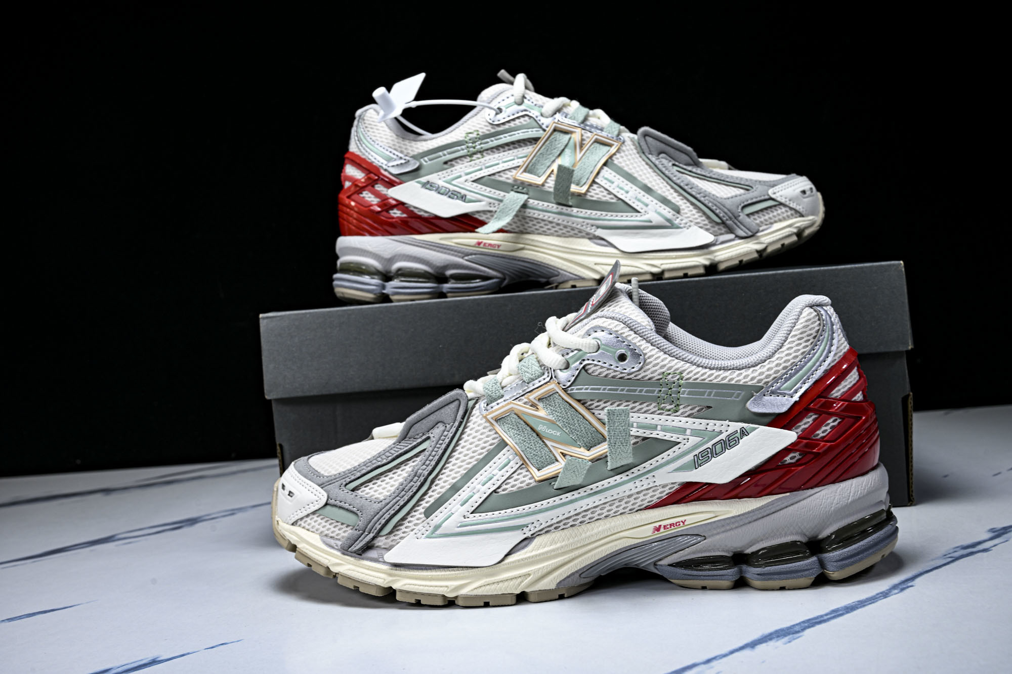 New Balance 1906系列复古老爹风休闲运动慢跑鞋 U19065DY #YZ010#鞋款灵感源