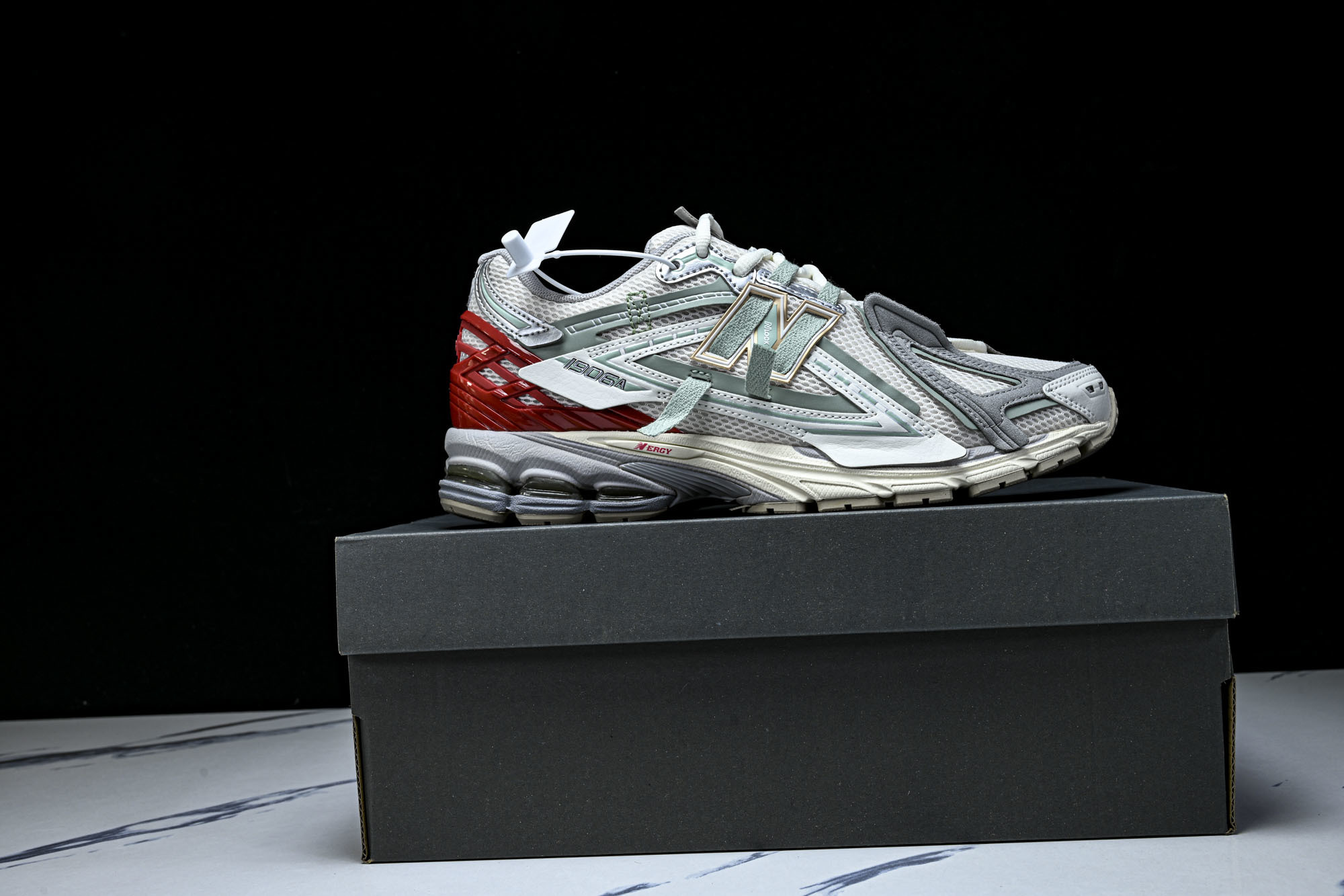 New Balance 1906系列复古老爹风休闲运动慢跑鞋 U19065DY #YZ010#鞋款灵感源