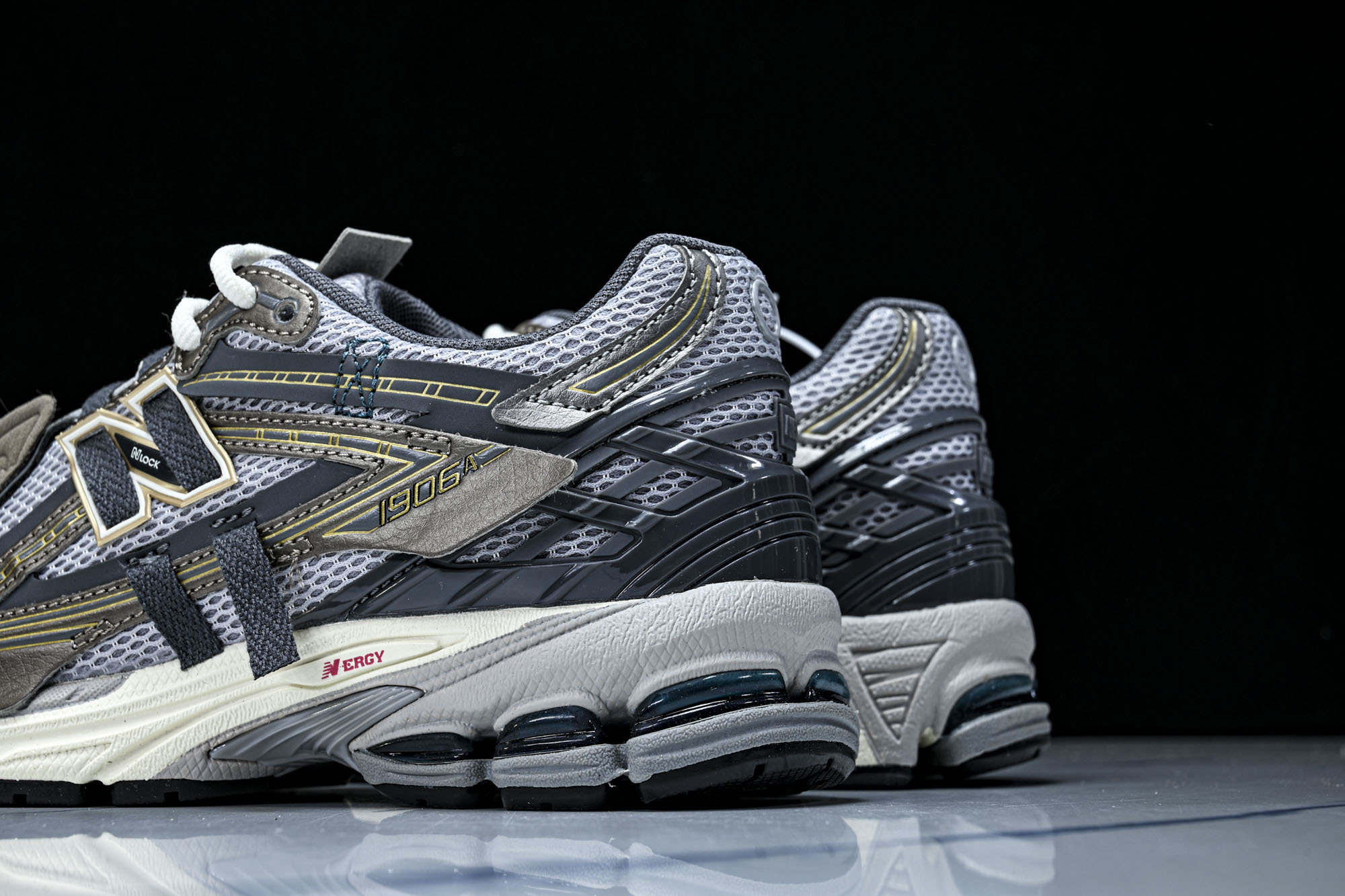 New Balance 1906系列复古老爹风休闲运动慢跑鞋 U19066U8 #YZ010#鞋款灵感源