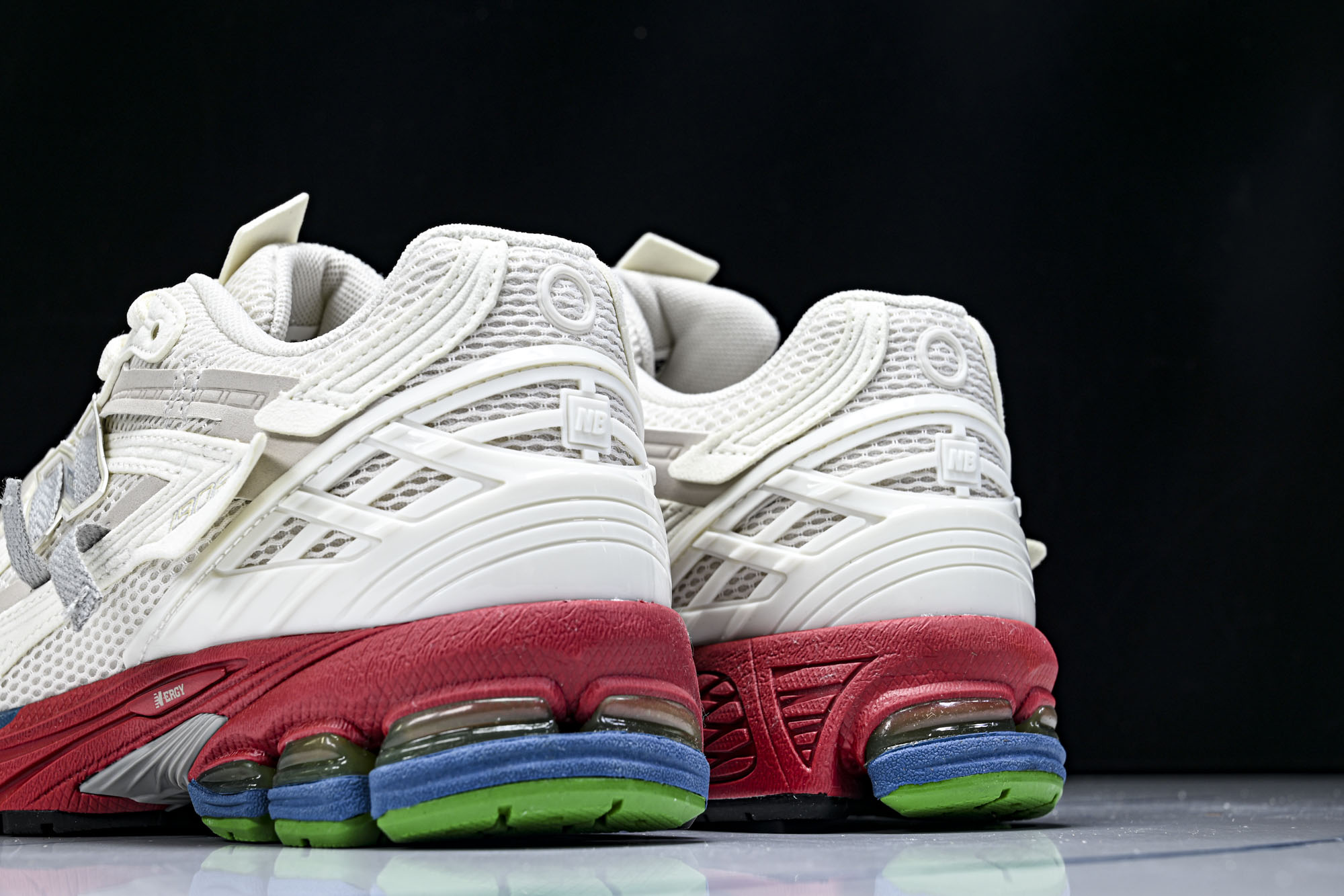 New Balance 1906系列复古老爹风休闲运动慢跑鞋M1906AB #YZ010#鞋款灵感源自设