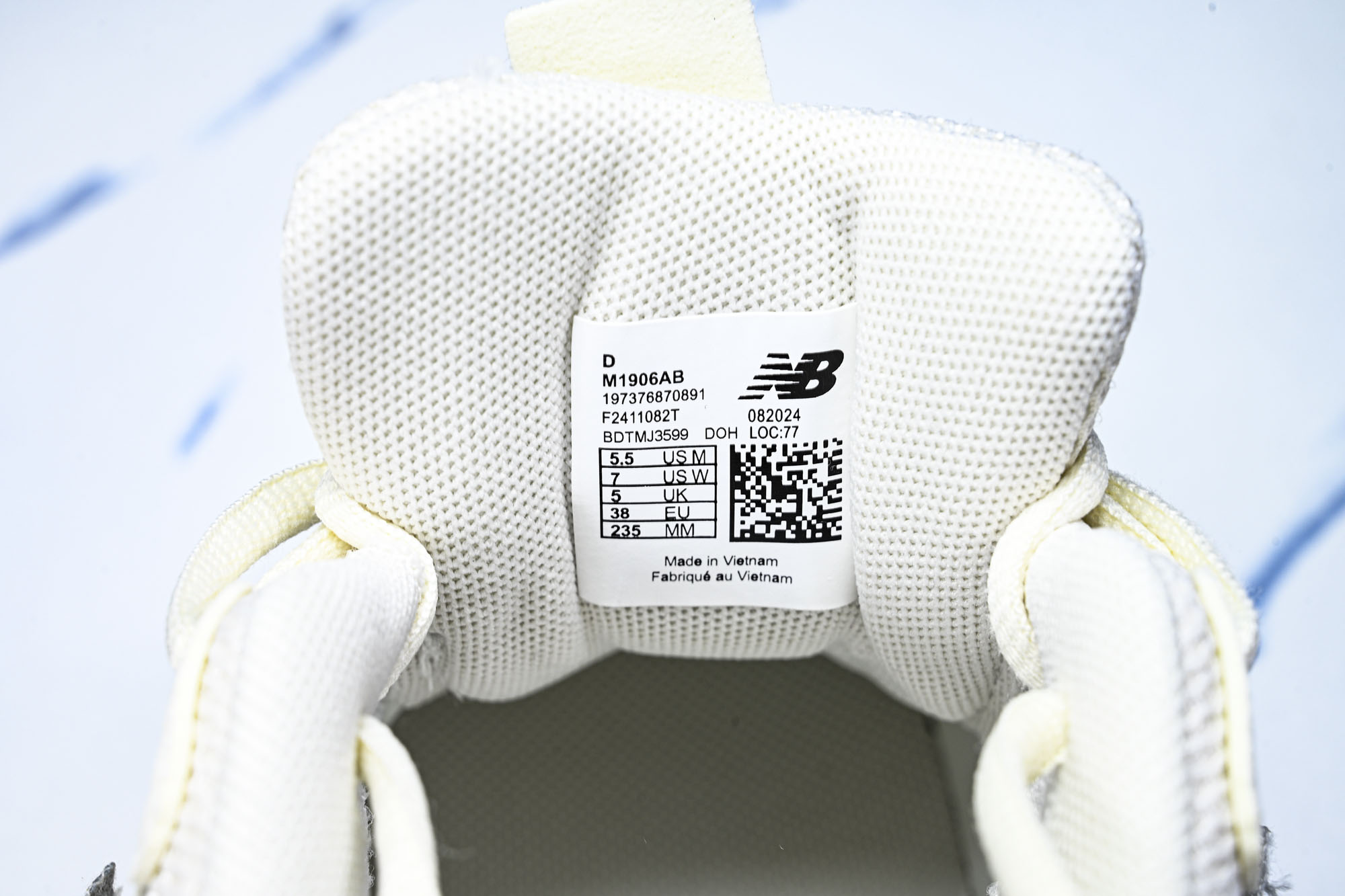 New Balance 1906系列复古老爹风休闲运动慢跑鞋M1906AB #YZ010#鞋款灵感源自设