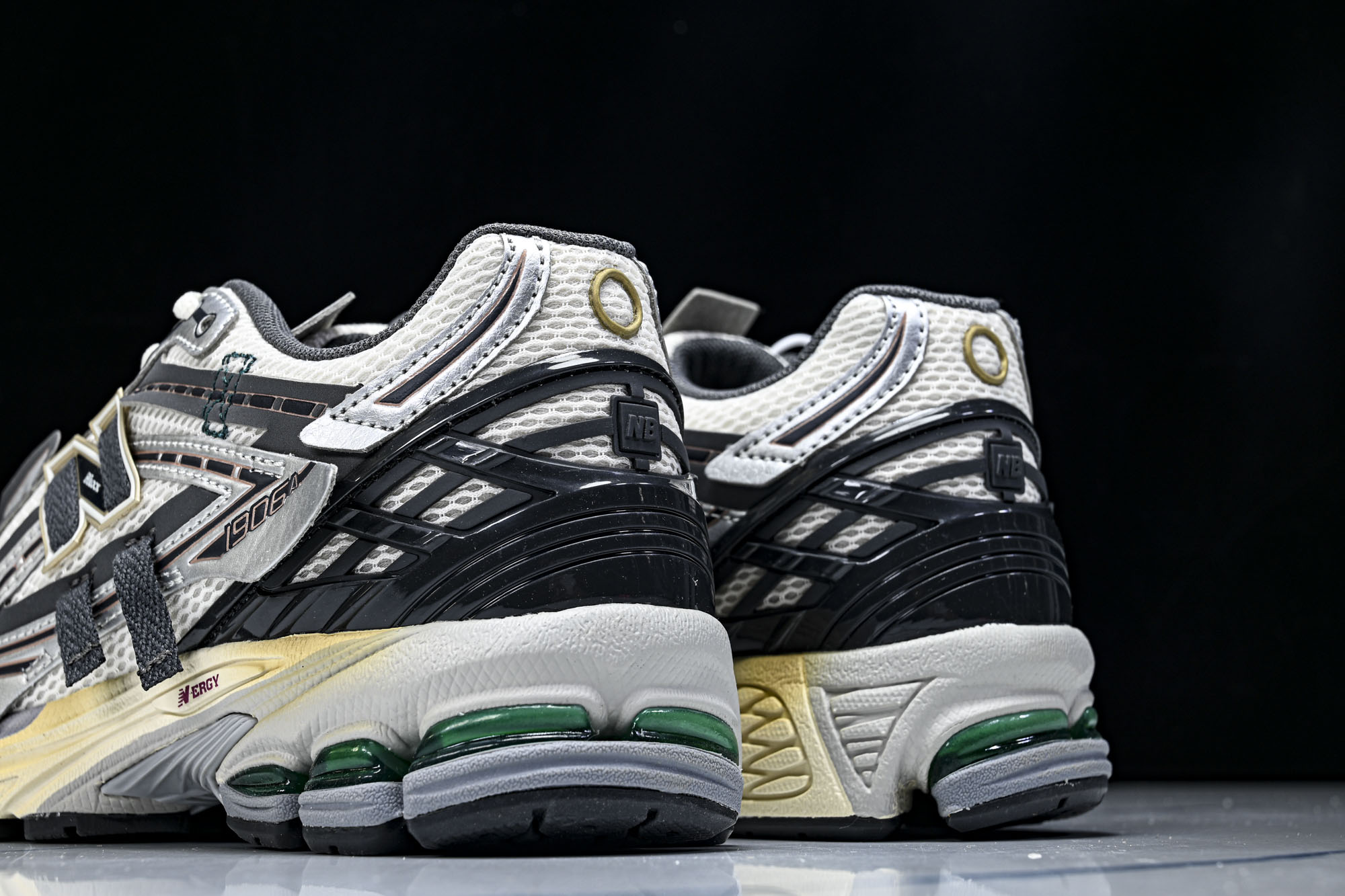 New Balance 1906系列复古老爹风休闲运动慢跑鞋M1906AD #YZ010#鞋款灵感源自设
