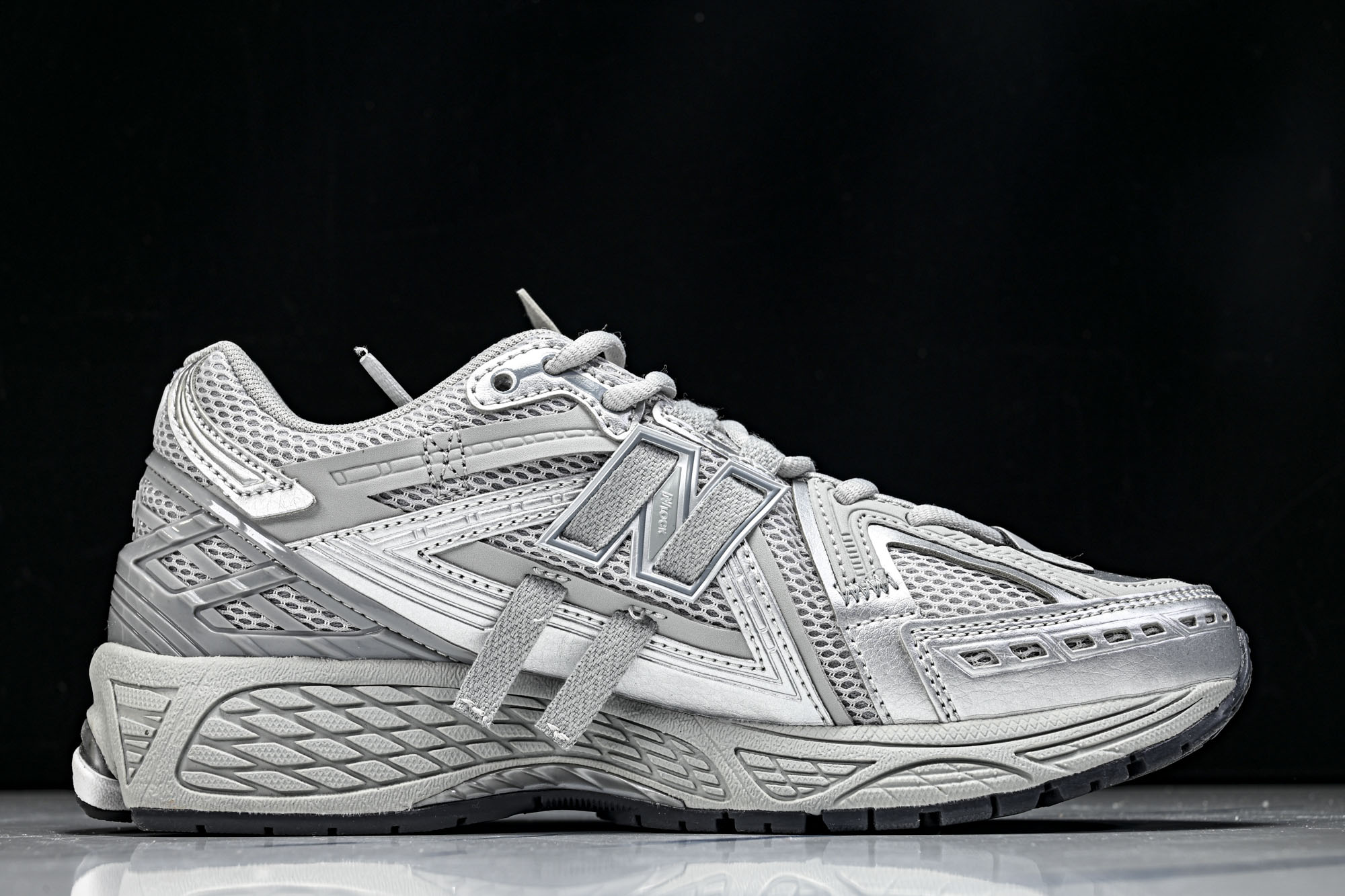 New Balance 1906系列复古老爹风休闲运动慢跑鞋M1906AG #YZ010#鞋款灵感源自设