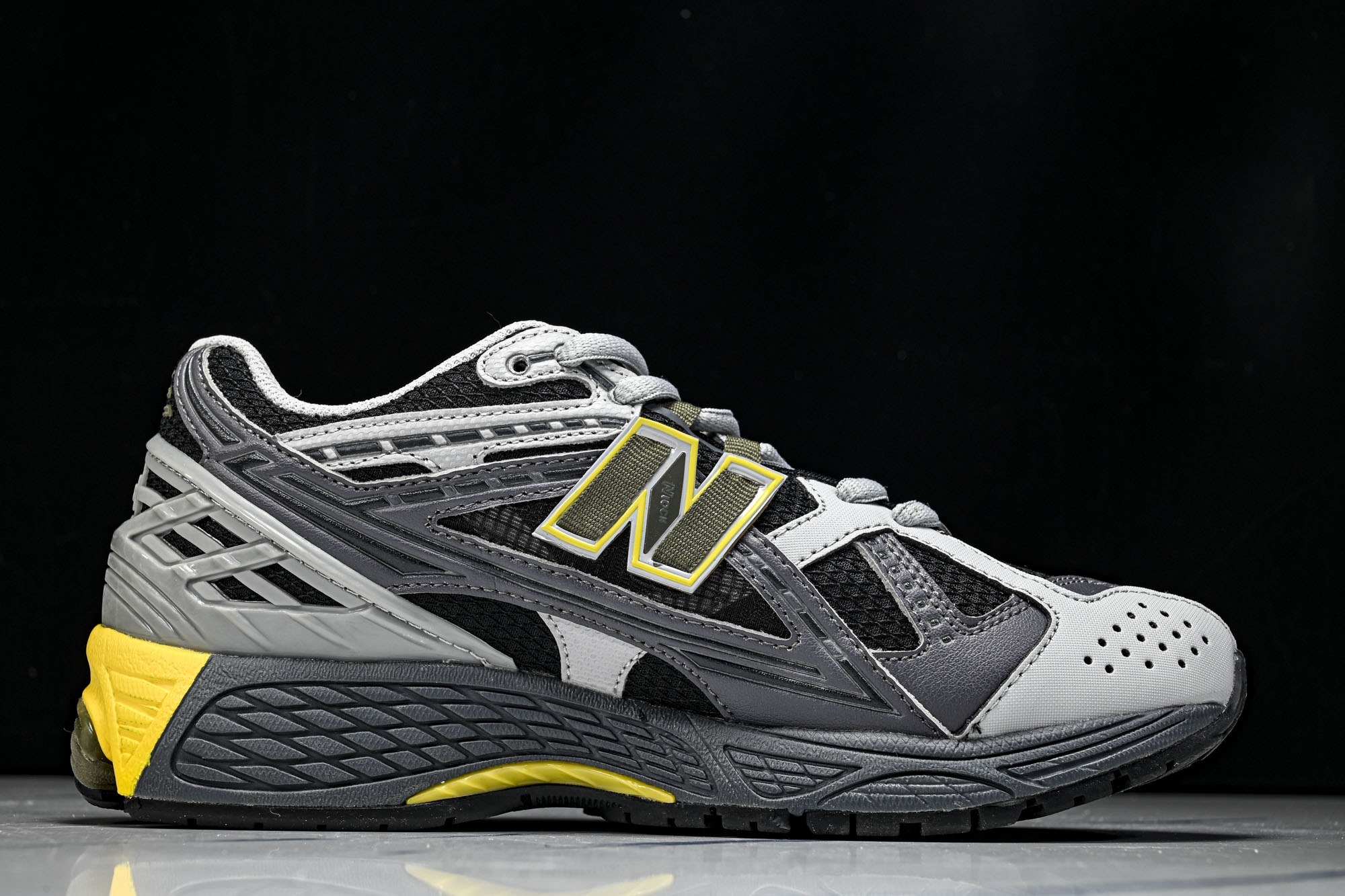 New Balance 1906系列复古老爹风休闲运动慢跑鞋M1906NA #YZ010#鞋款灵感源自设
