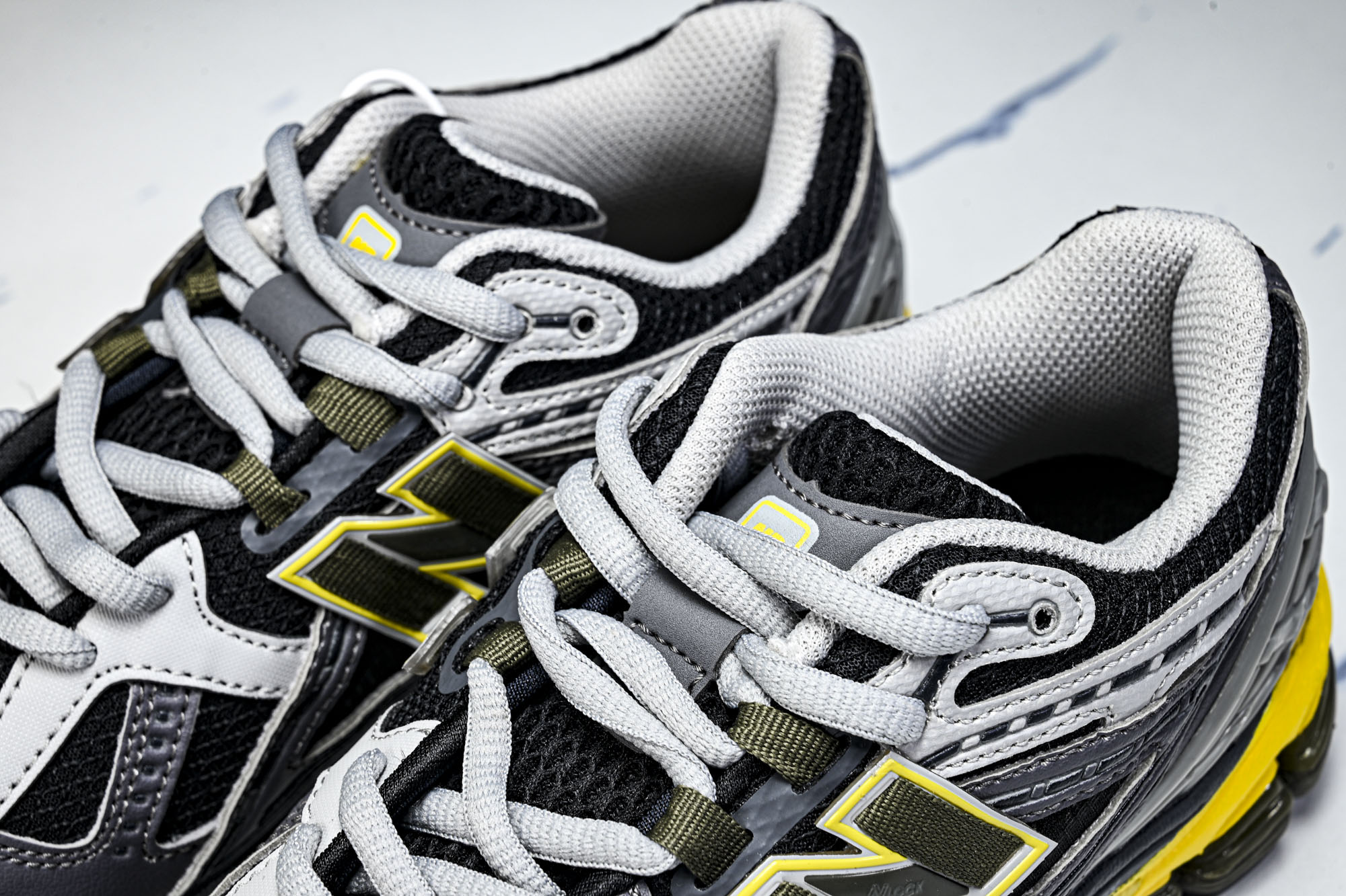 New Balance 1906系列复古老爹风休闲运动慢跑鞋M1906NA #YZ010#鞋款灵感源自设