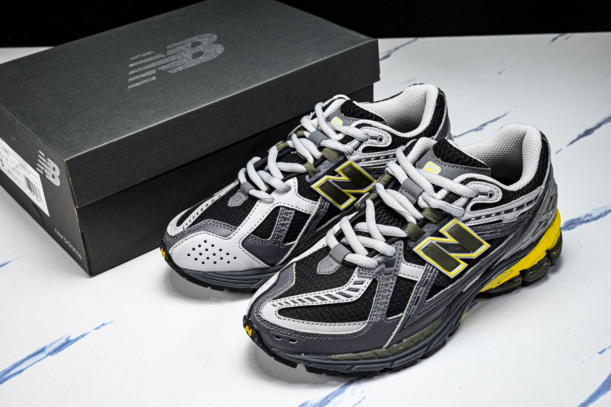 New Balance 1906系列复古老爹风休闲运动慢跑鞋M1906NA #YZ010#鞋款灵感源自设