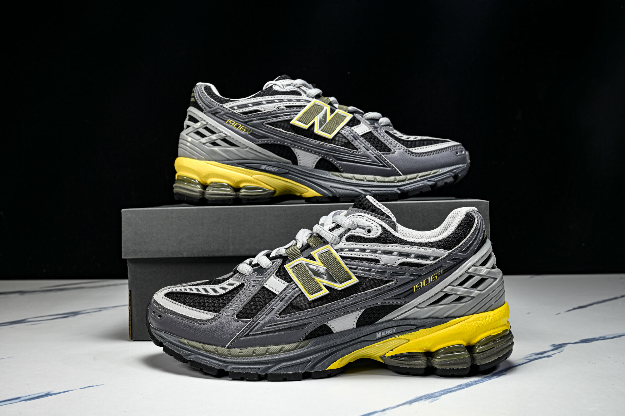 New Balance 1906系列复古老爹风休闲运动慢跑鞋M1906NA #YZ010#鞋款灵感源自设