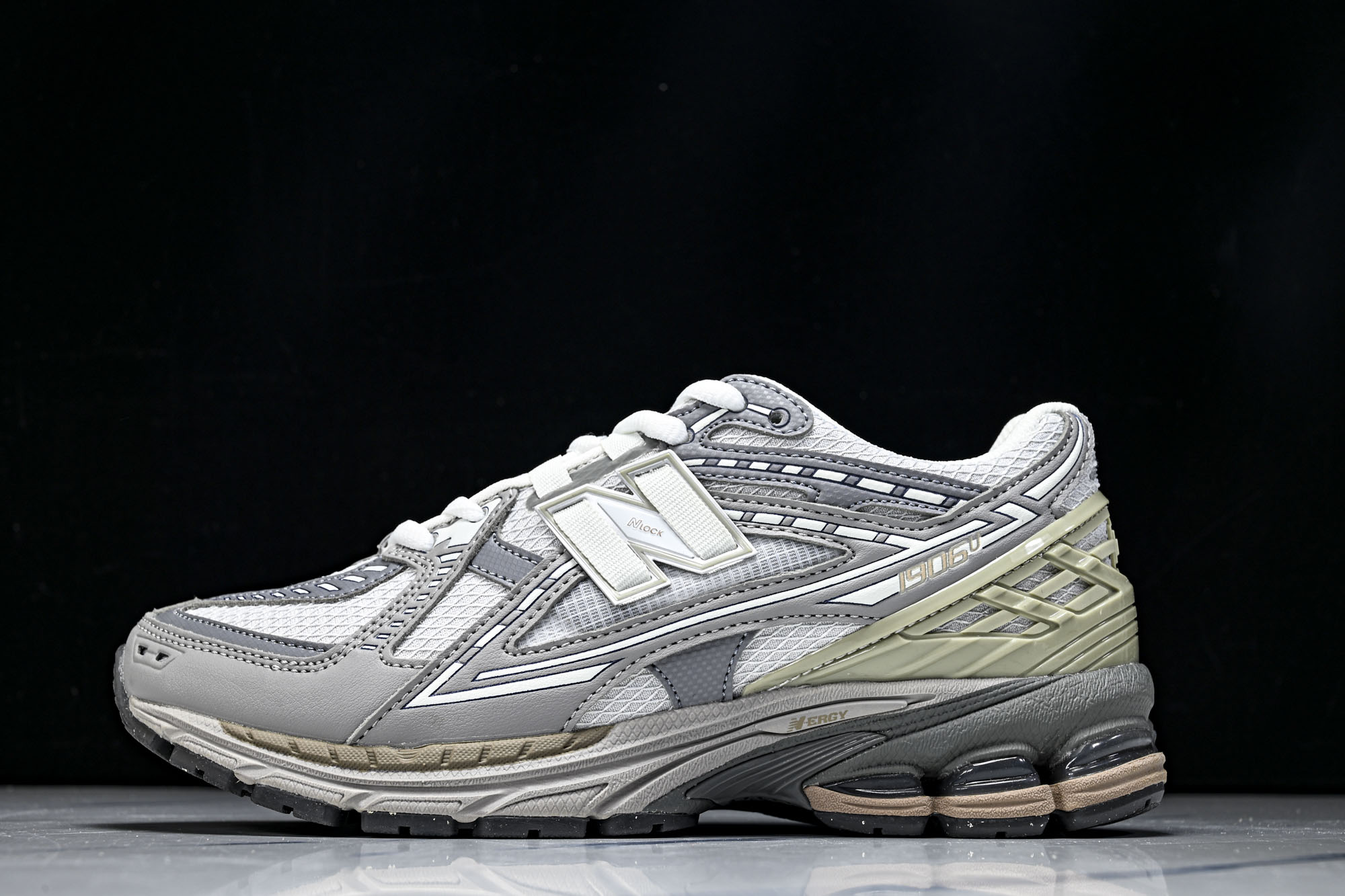New Balance 1906系列复古老爹风休闲运动慢跑鞋M1906NB #YZ010#鞋款灵感源自设
