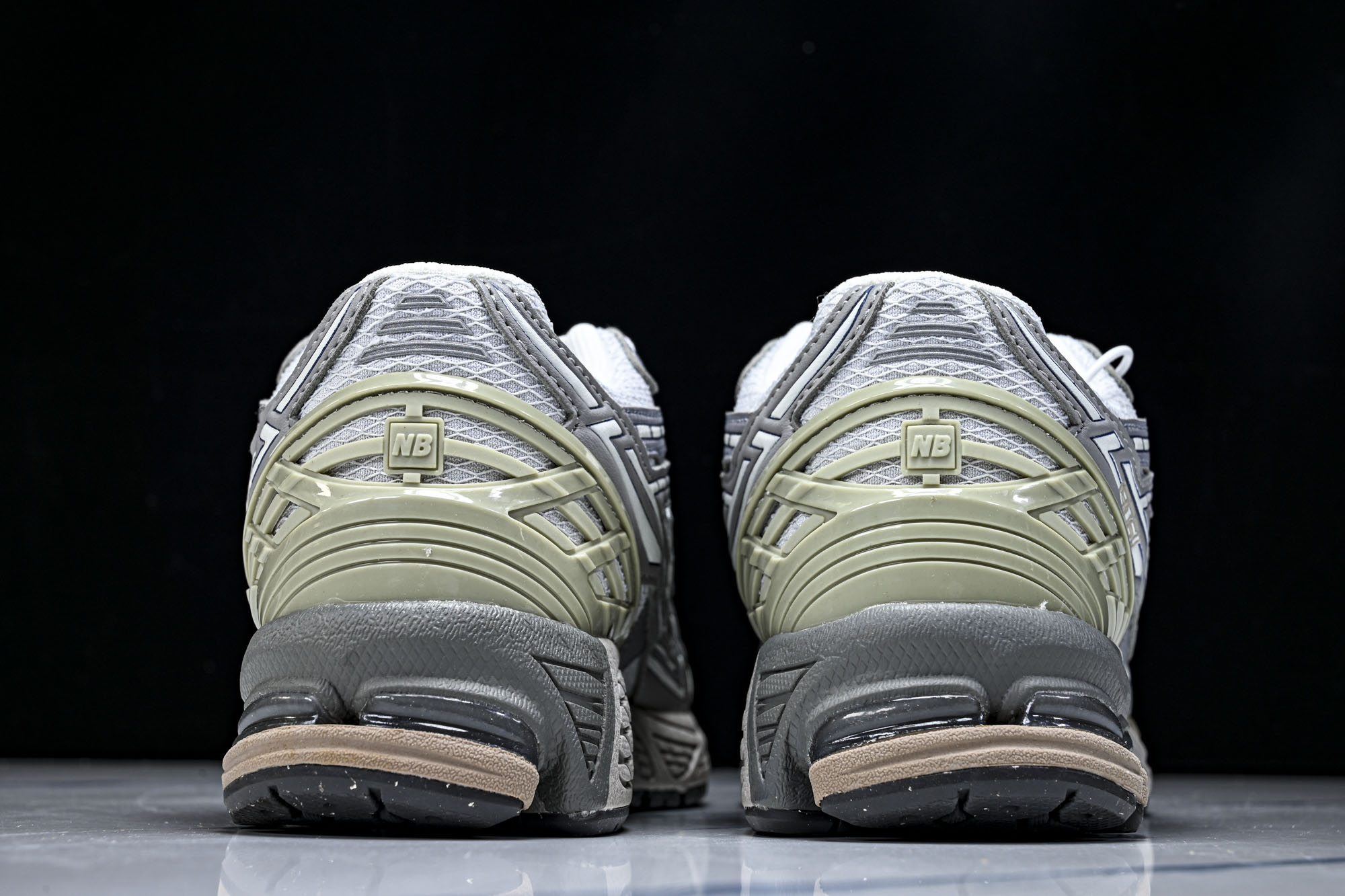 New Balance 1906系列复古老爹风休闲运动慢跑鞋M1906NB #YZ010#鞋款灵感源自设
