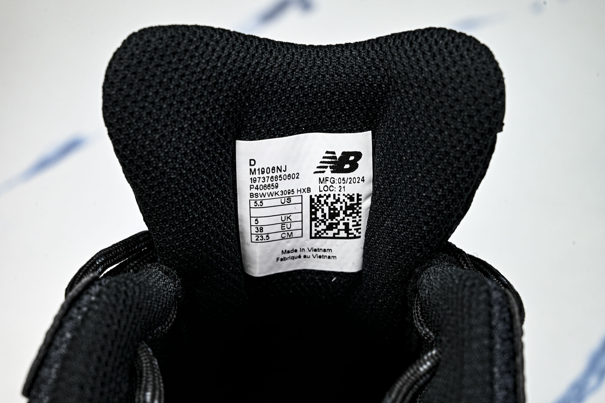 New Balance 1906系列复古老爹风休闲运动慢跑鞋M1906NJ #YZ010#鞋款灵感源自设