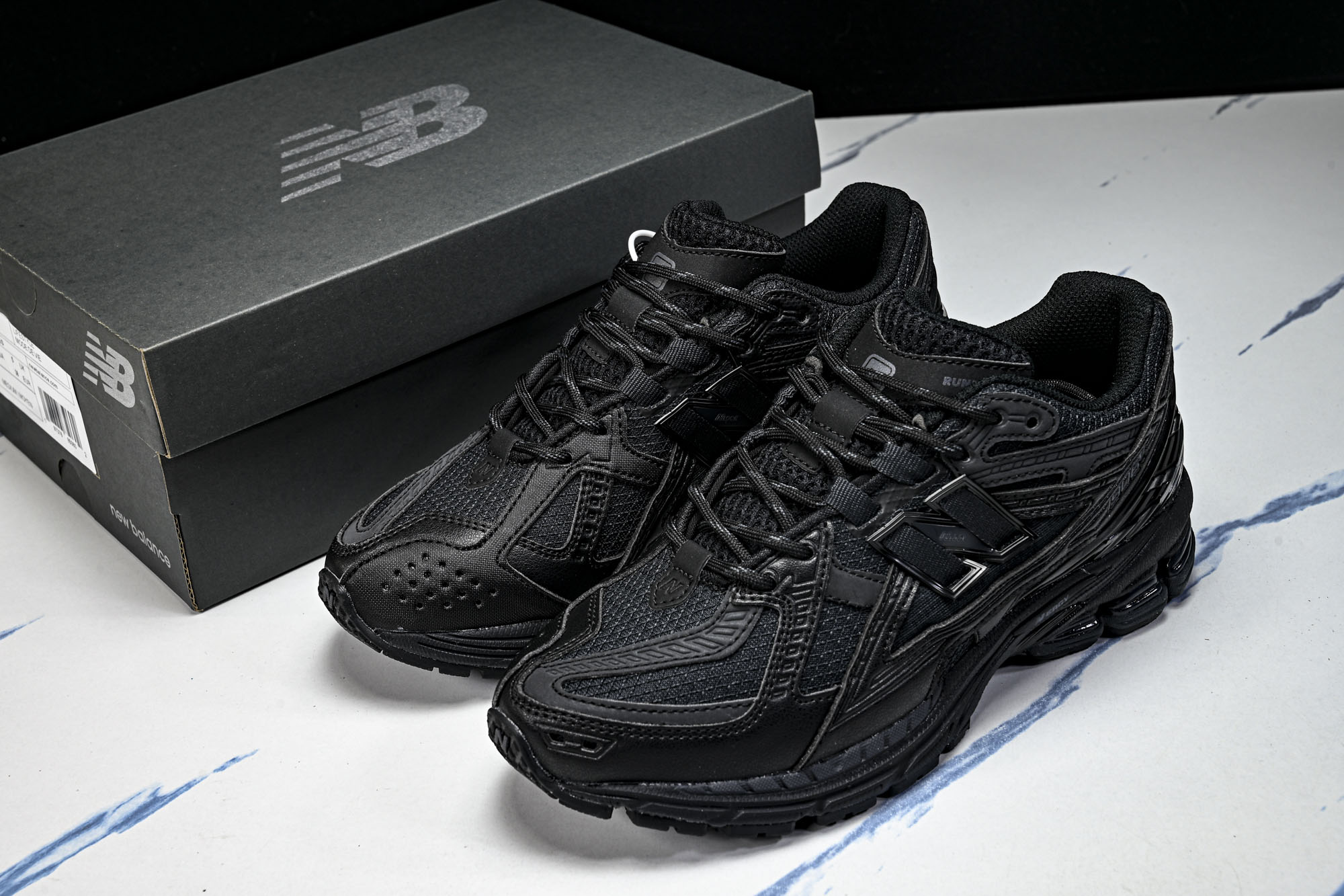 New Balance 1906系列复古老爹风休闲运动慢跑鞋M1906NJ #YZ010#鞋款灵感源自设