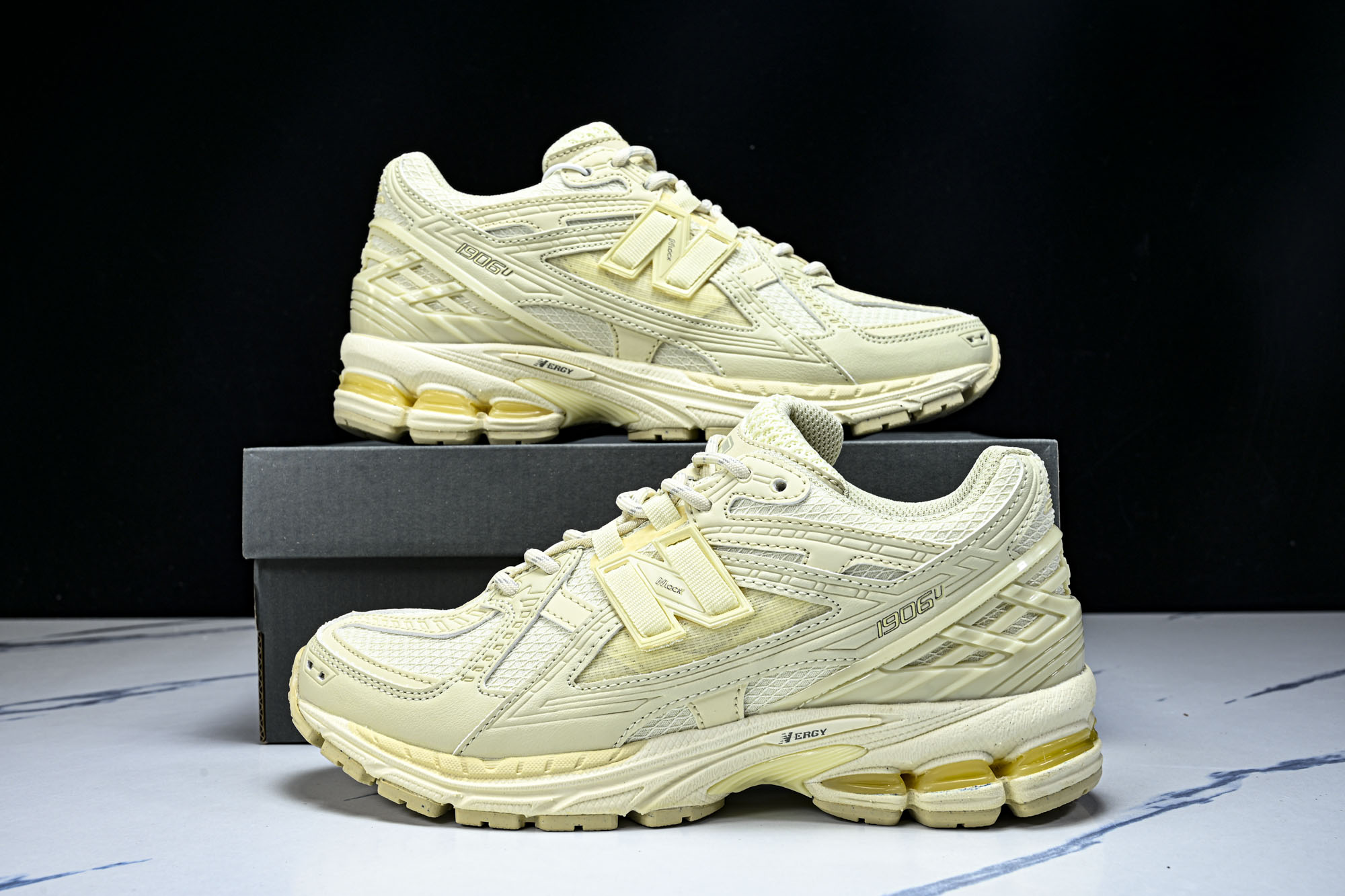 New Balance 1906系列复古老爹风休闲运动慢跑鞋M1906NK #YZ010#鞋款灵感源自设