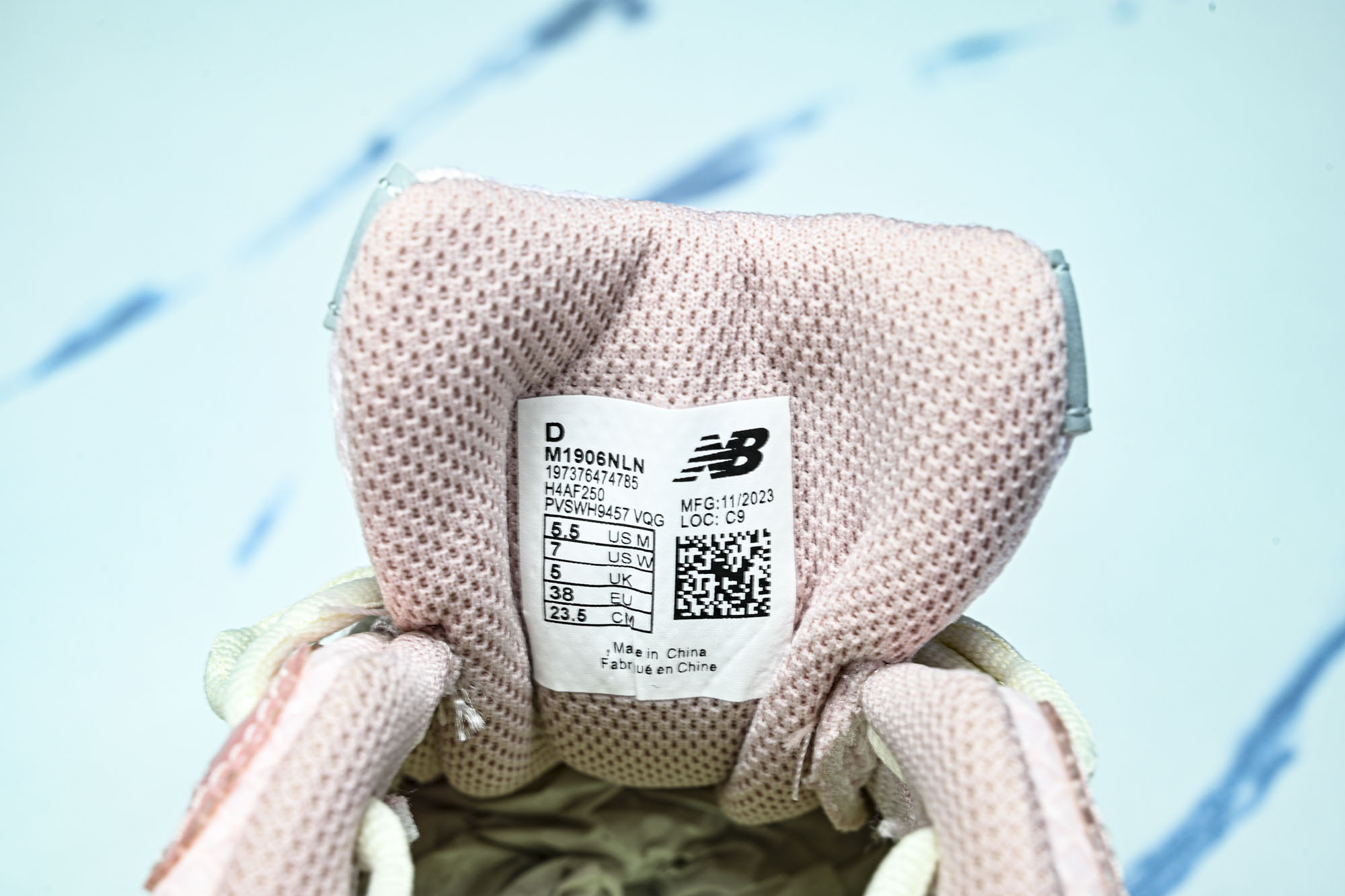 New Balance 1906系列复古老爹风休闲运动慢跑鞋M1906NLN #YZ010#鞋款灵感源自