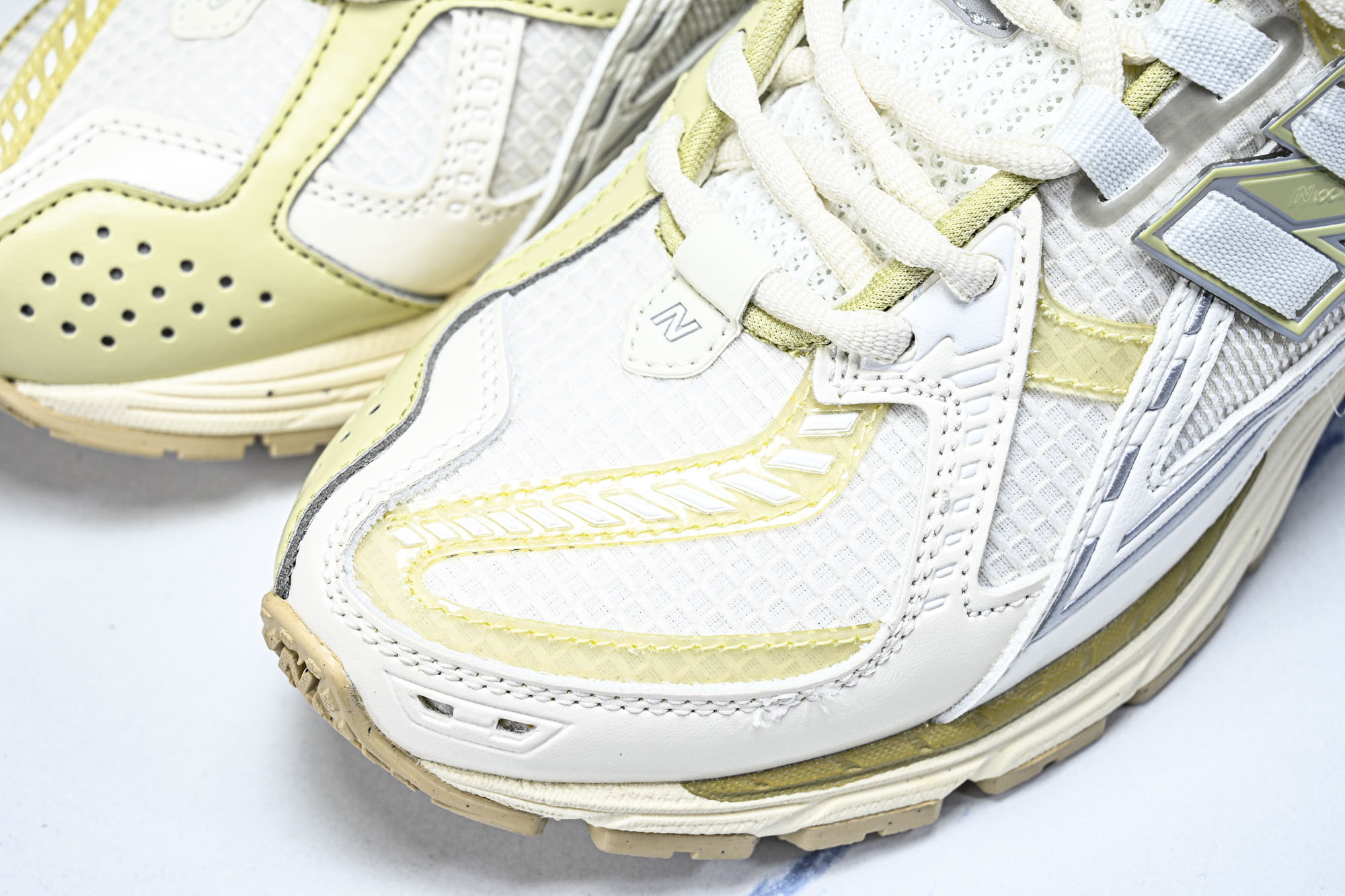 New Balance 1906系列复古老爹风休闲运动慢跑鞋M1906NLY #YZ010#鞋款灵感源自