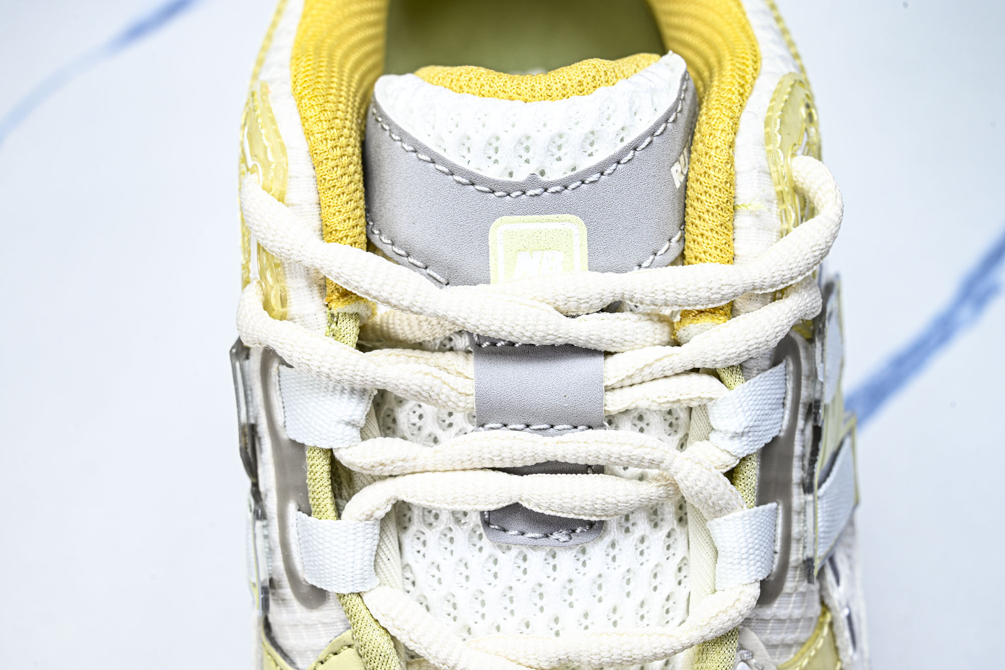 New Balance 1906系列复古老爹风休闲运动慢跑鞋M1906NLY #YZ010#鞋款灵感源自