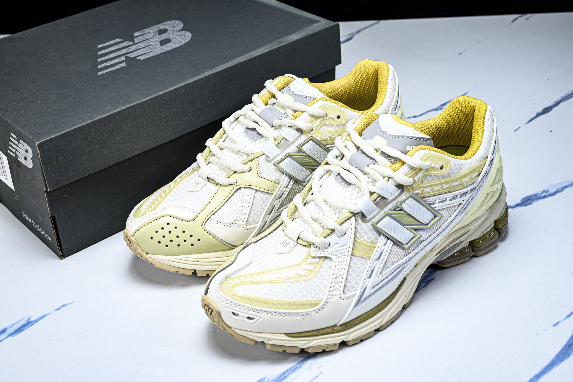 New Balance 1906系列复古老爹风休闲运动慢跑鞋M1906NLY #YZ010#鞋款灵感源自
