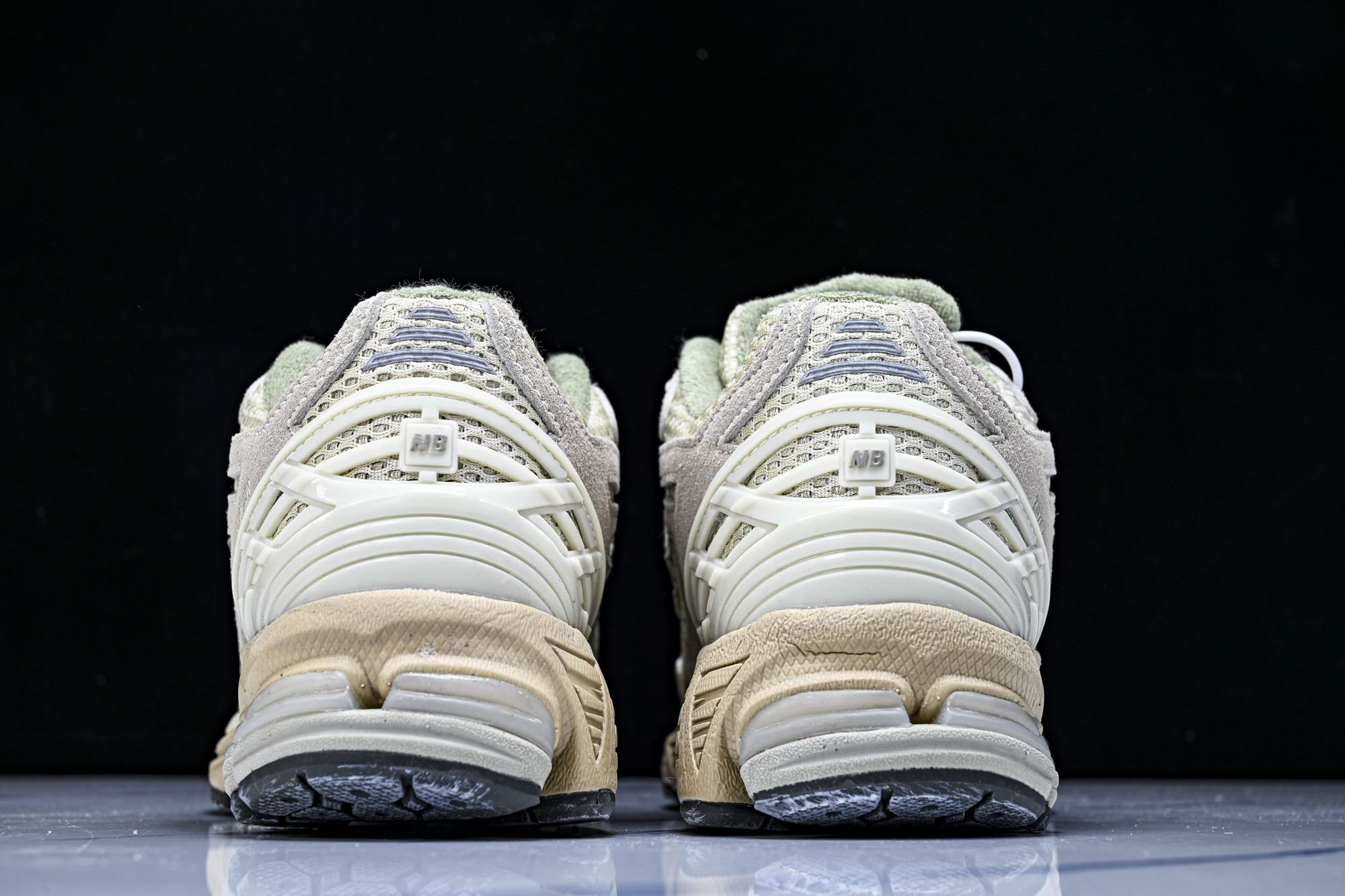 New Balance 1906系列复古老爹风休闲运动慢跑鞋M1906RAU #YZ010#鞋款灵感源自