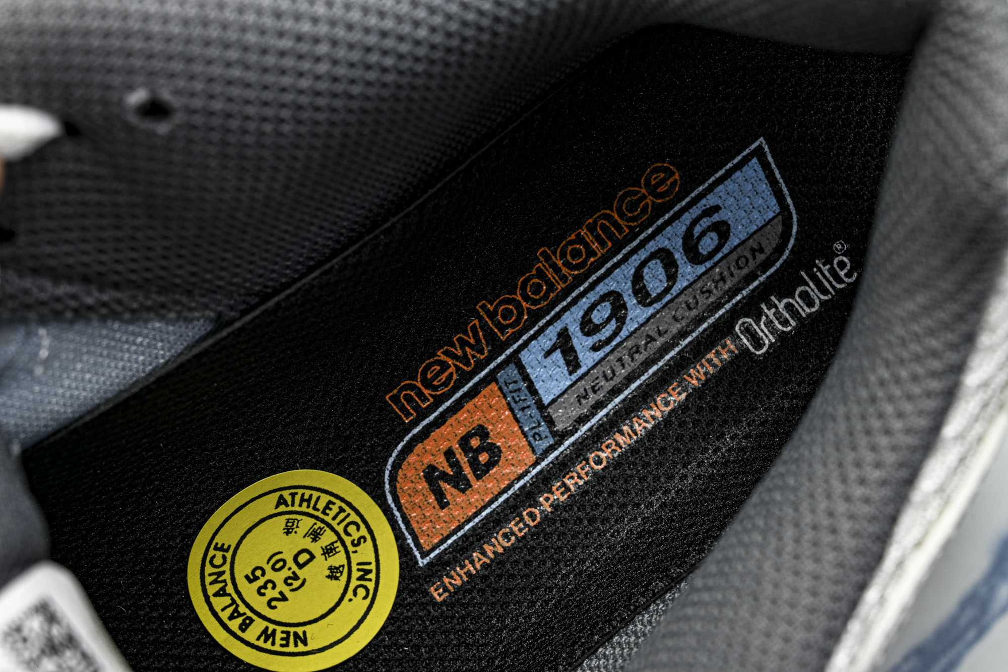 New Balance 1906系列复古老爹风休闲运动慢跑鞋M1906RBO #YZ010#鞋款灵感源自