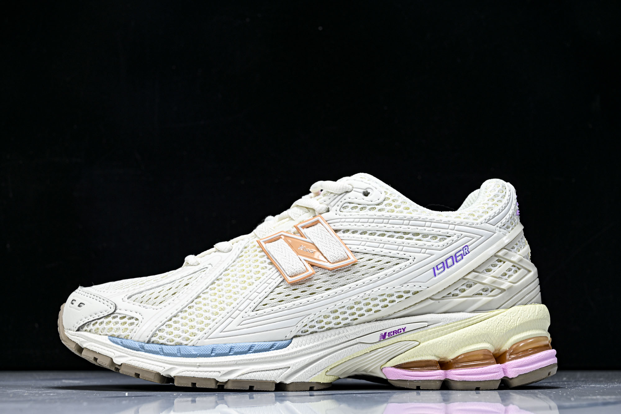 New Balance 1906系列复古老爹风休闲运动慢跑鞋M1906RBP #YZ010#鞋款灵感源自