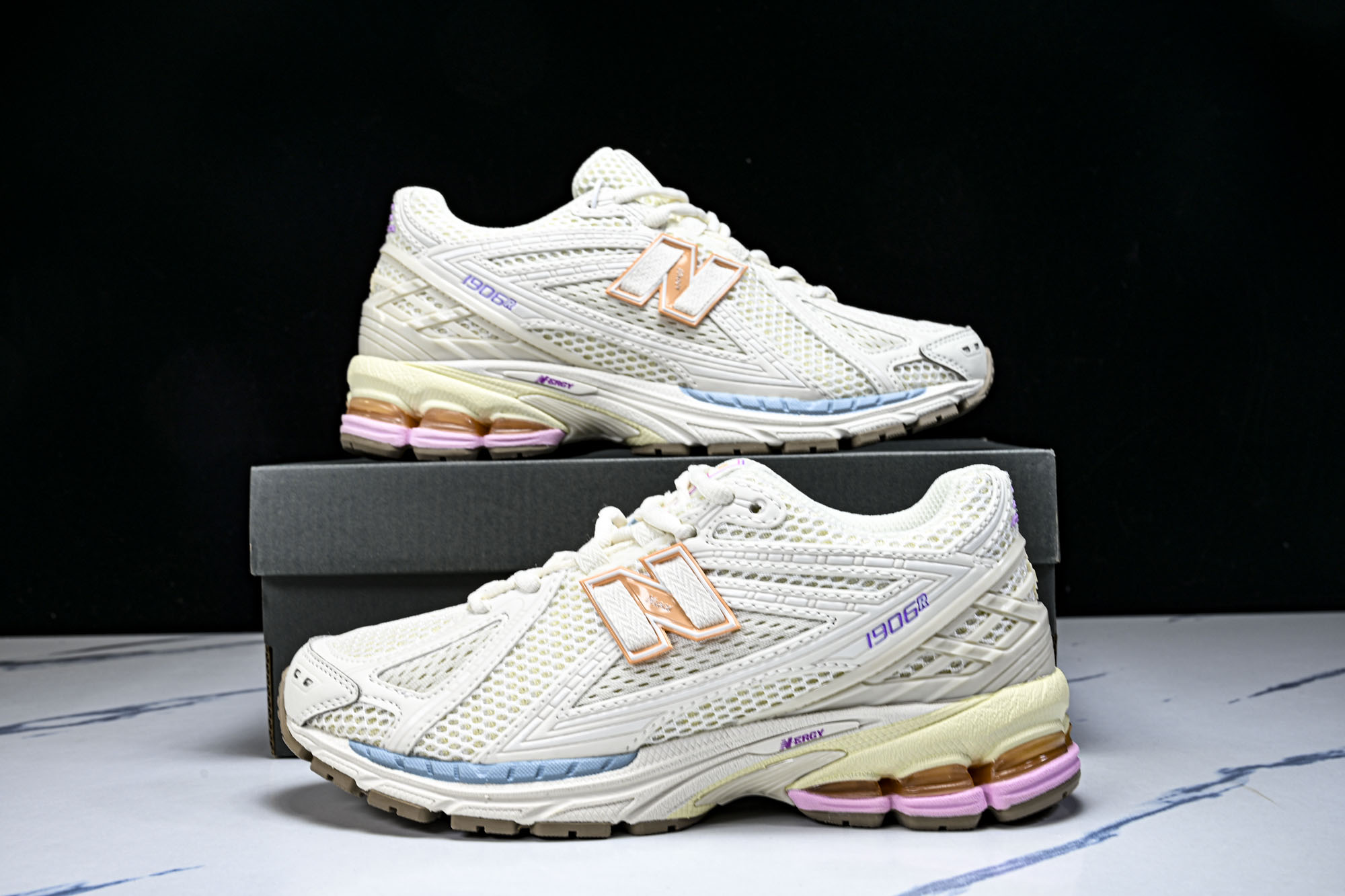 New Balance 1906系列复古老爹风休闲运动慢跑鞋M1906RBP #YZ010#鞋款灵感源自