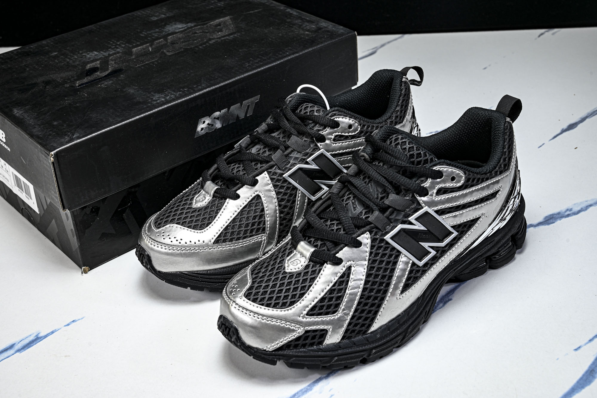 New Balance 1906系列复古老爹风休闲运动慢跑鞋M1906RBS #YZ010#鞋款灵感源自