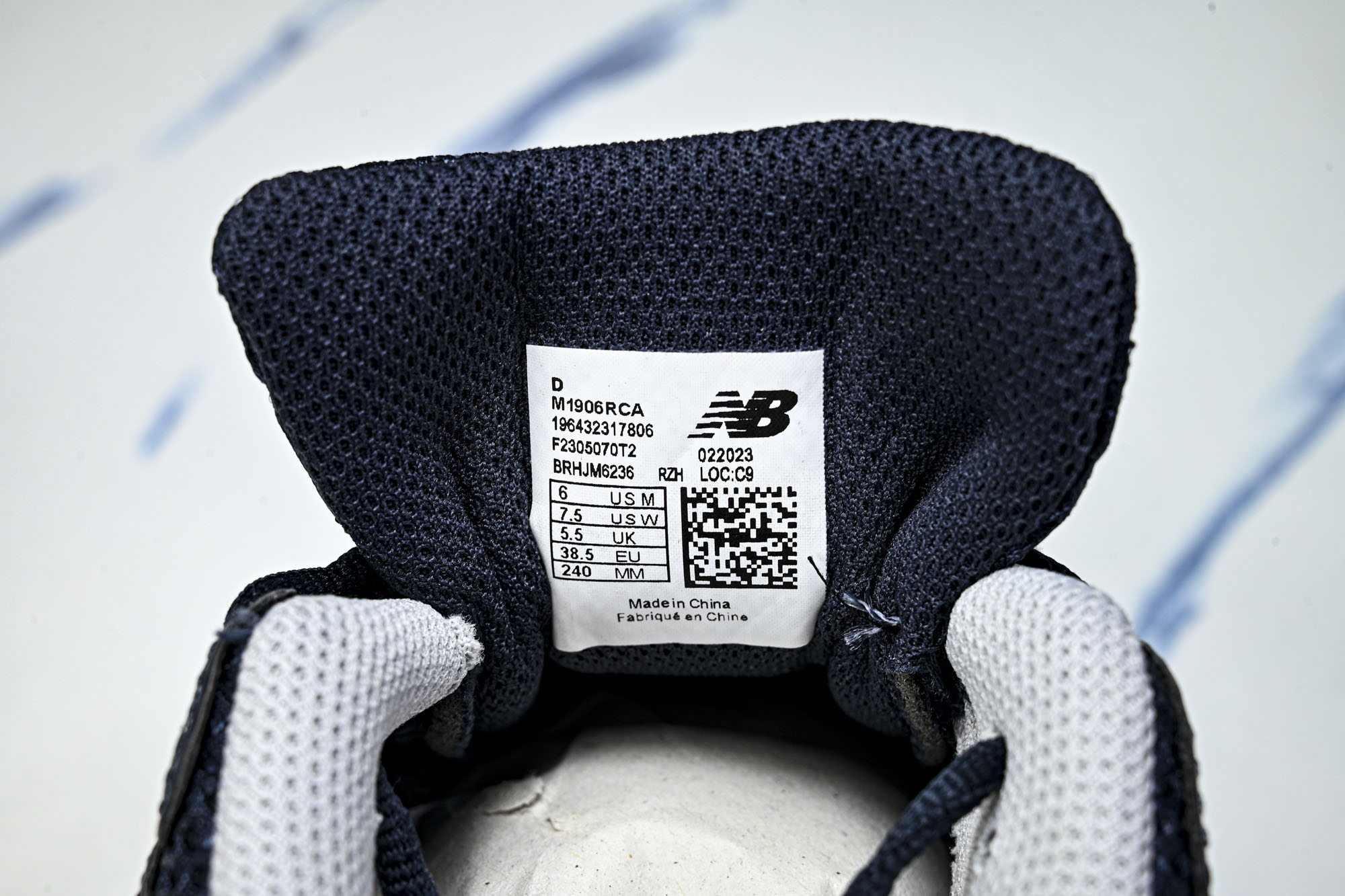 New Balance 1906系列复古老爹风休闲运动慢跑鞋M1906RCA #YZ010#鞋款灵感源自